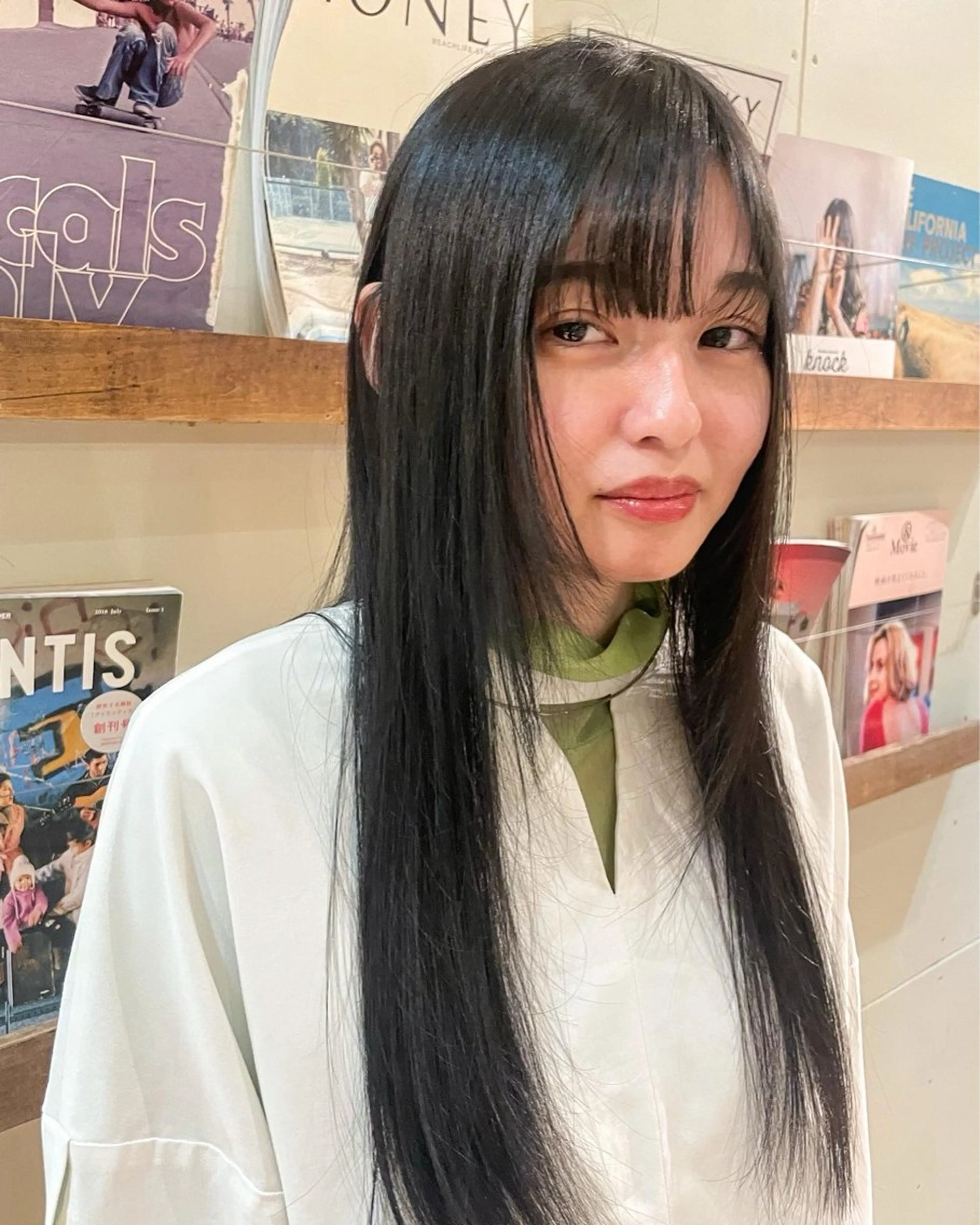 セミロング 顔まわりレイヤー レイヤーカット PayPay対応 kaito🍫のヘアスタイル