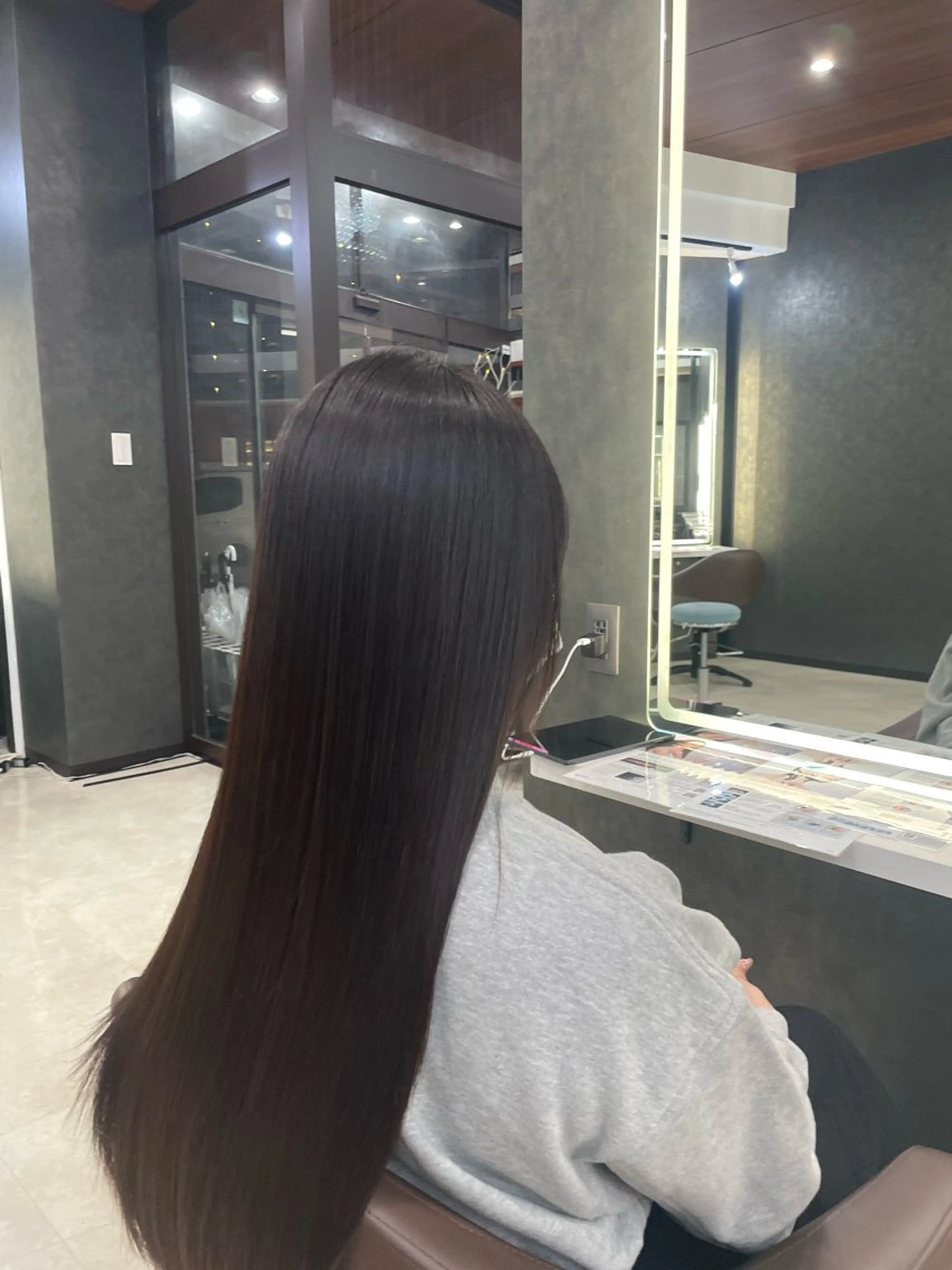 ロング DESIGN SALON  LIA・デザインサロンリア所属・お悩み/縮毛矯正/ 解決/けんすけ🫧のヘアスタイル