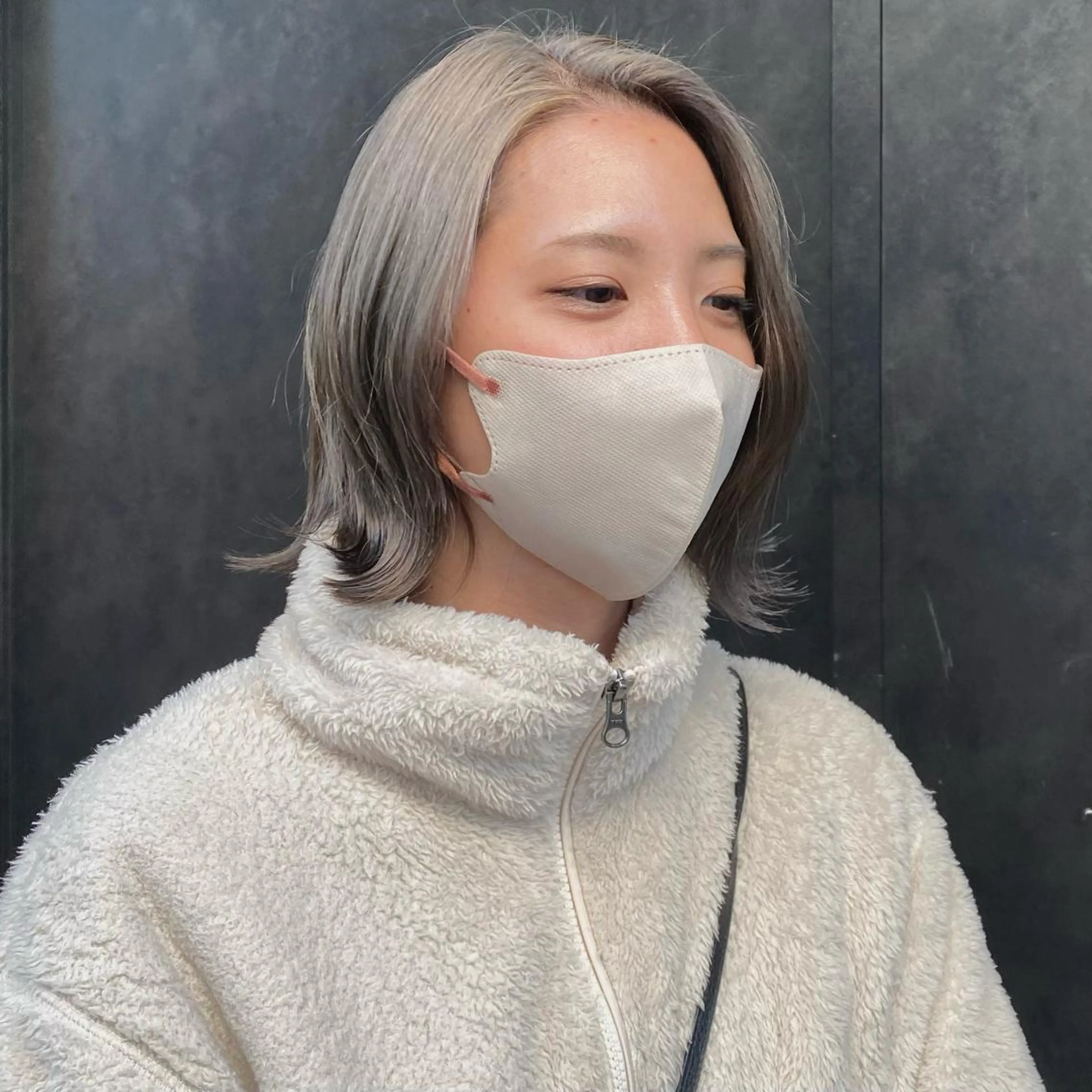 カラー ベージュカラー ラベンダーカラー ヘアカラー 比嘉 陽のヘアスタイル