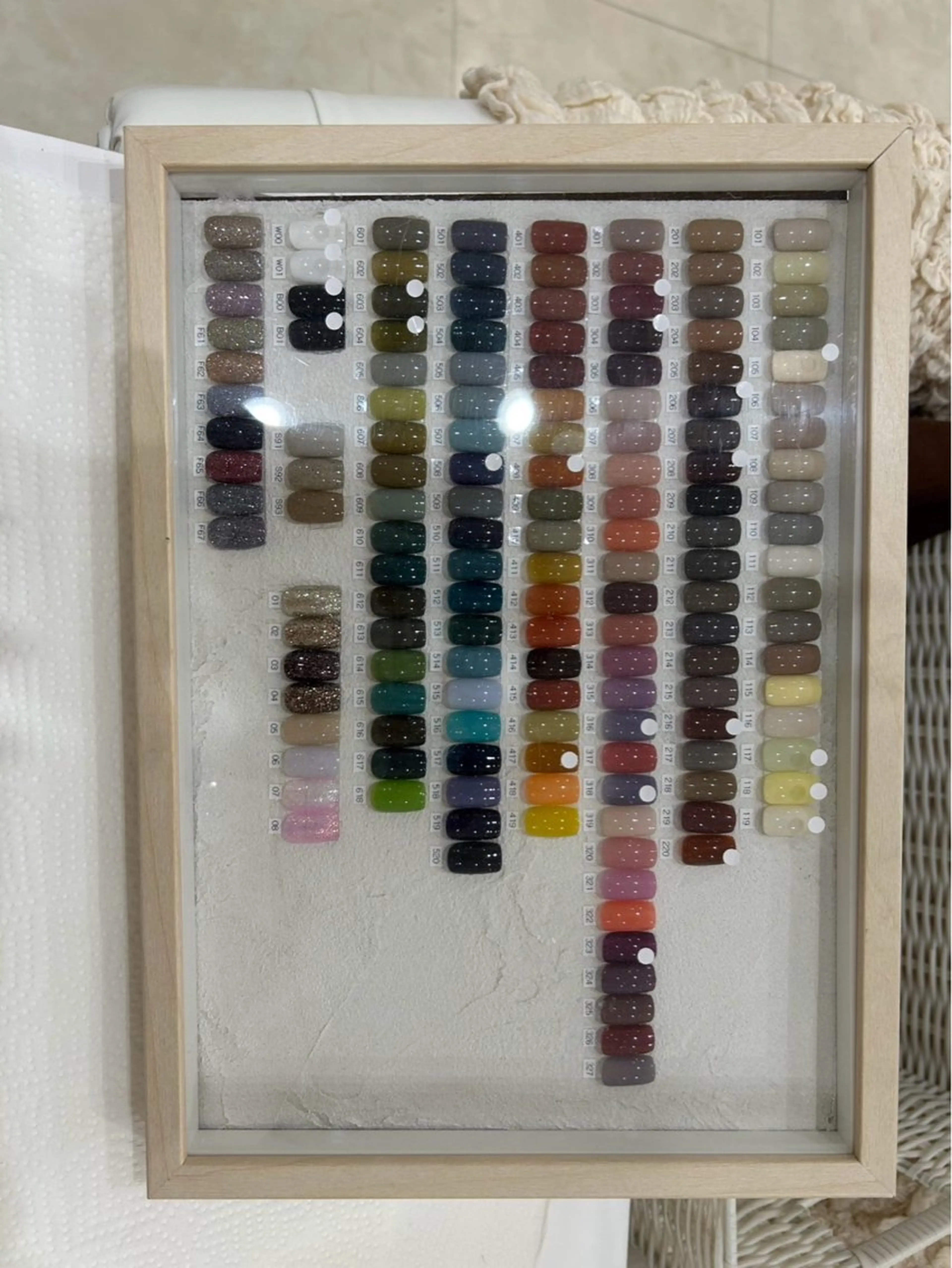 ネイル Salondevi2 isanaのネイルデザイン