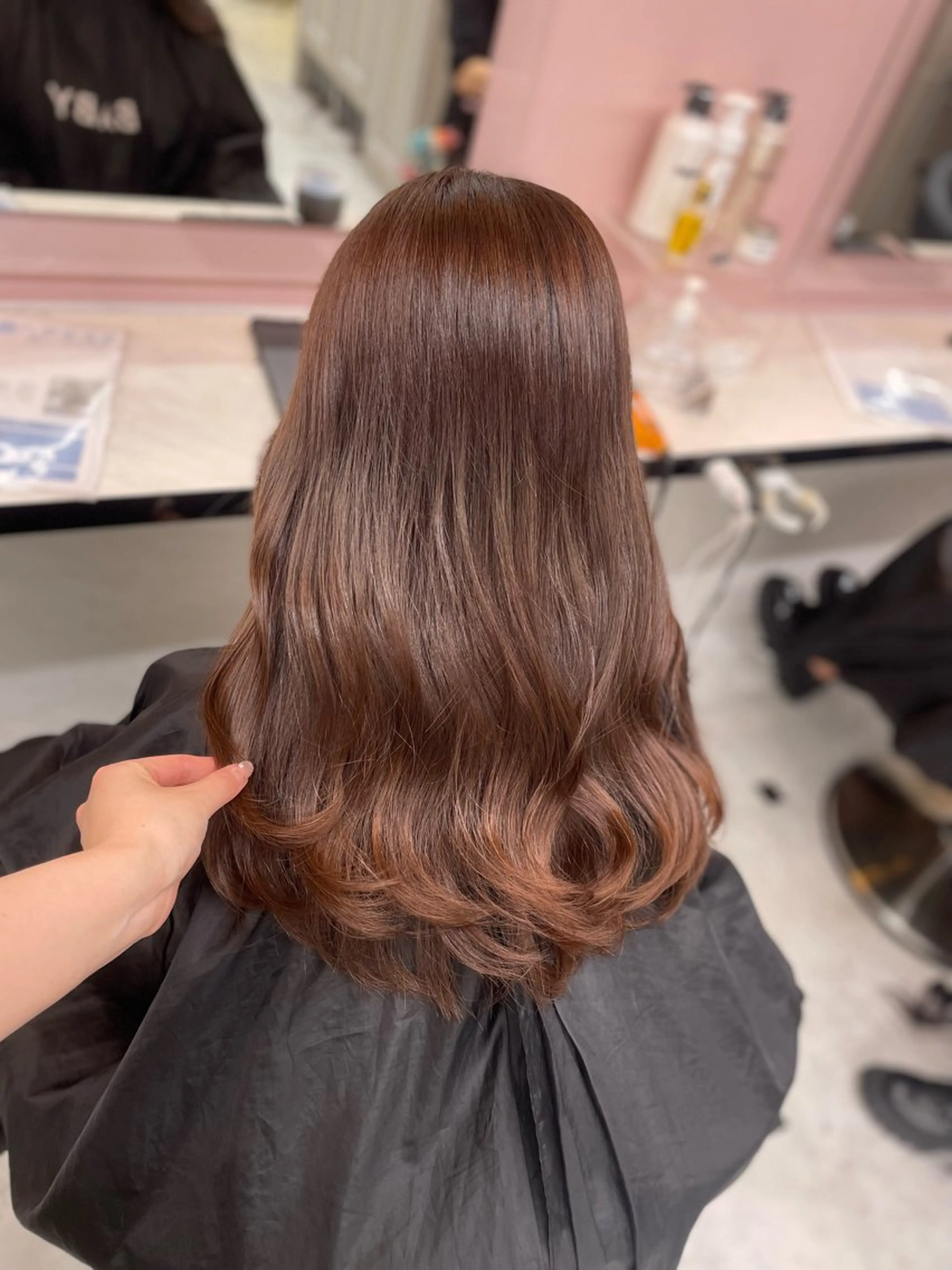 ミディアム カット ヘアカラー うる艶トレンドヘア 🕊️上野BABYのヘアスタイル