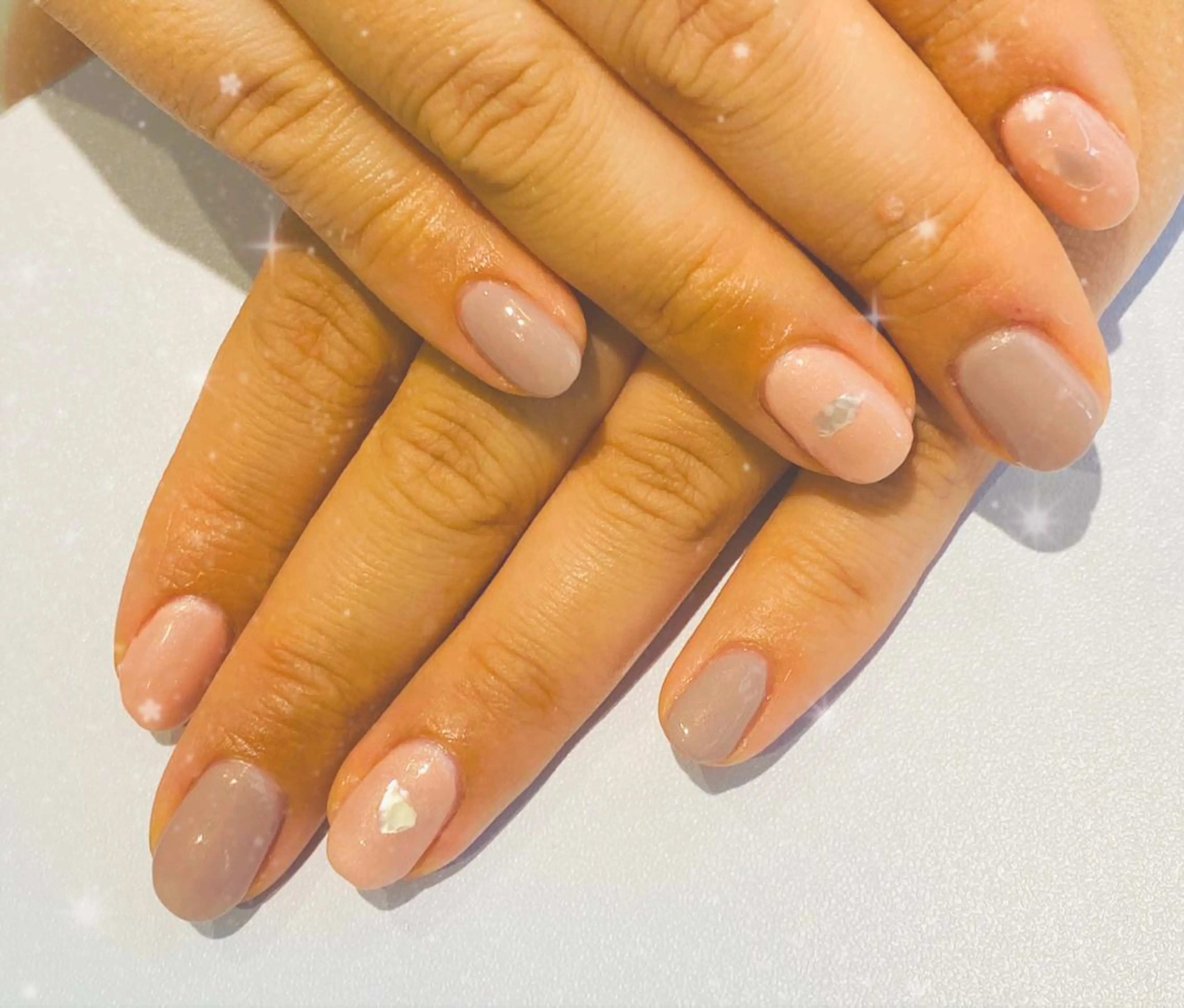 ネイル ストーンネイル 中谷 明日香のヘアスタイル