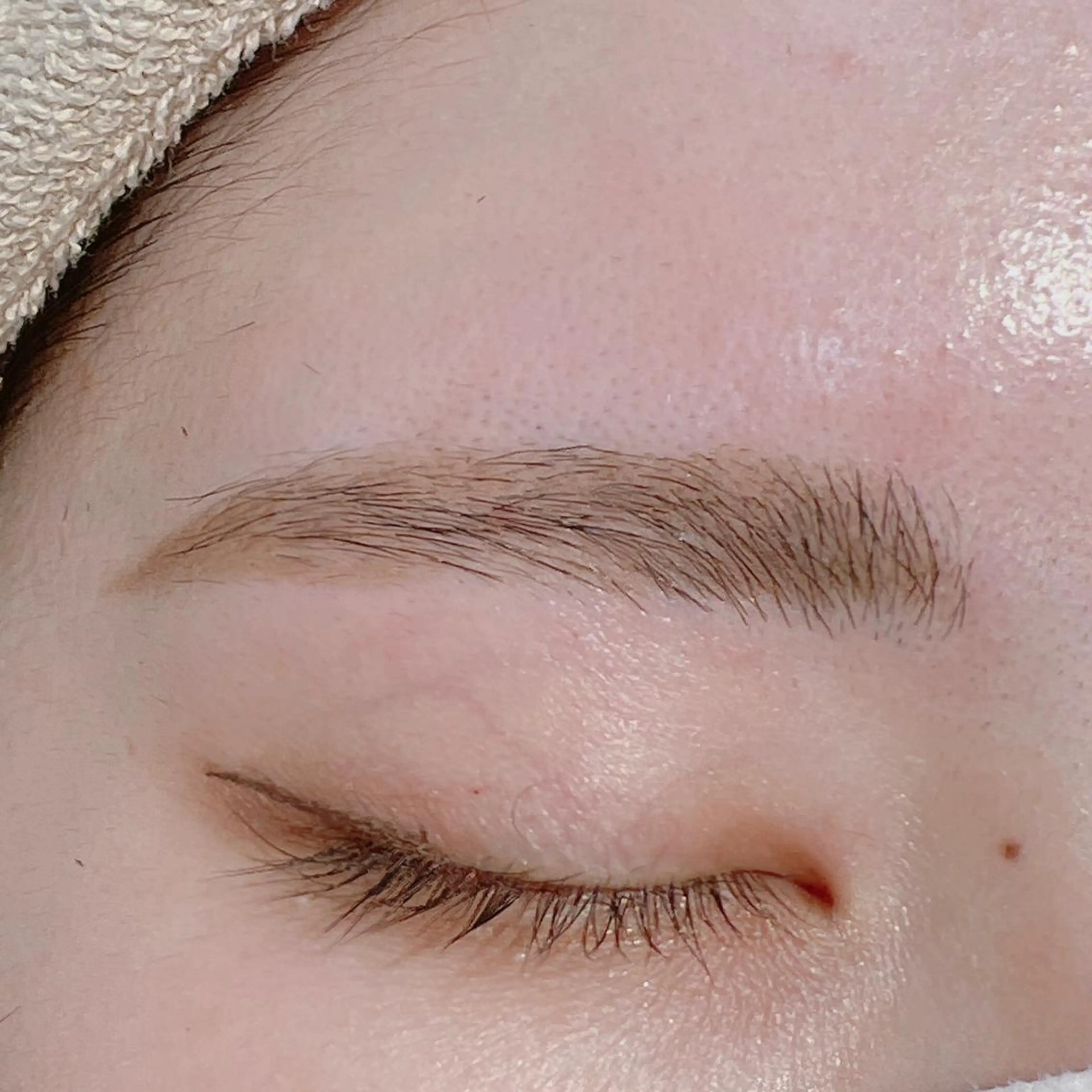 アイブロウ ワックス脱毛 眉カット クロダ アカネのマツエク・マツパデザイン