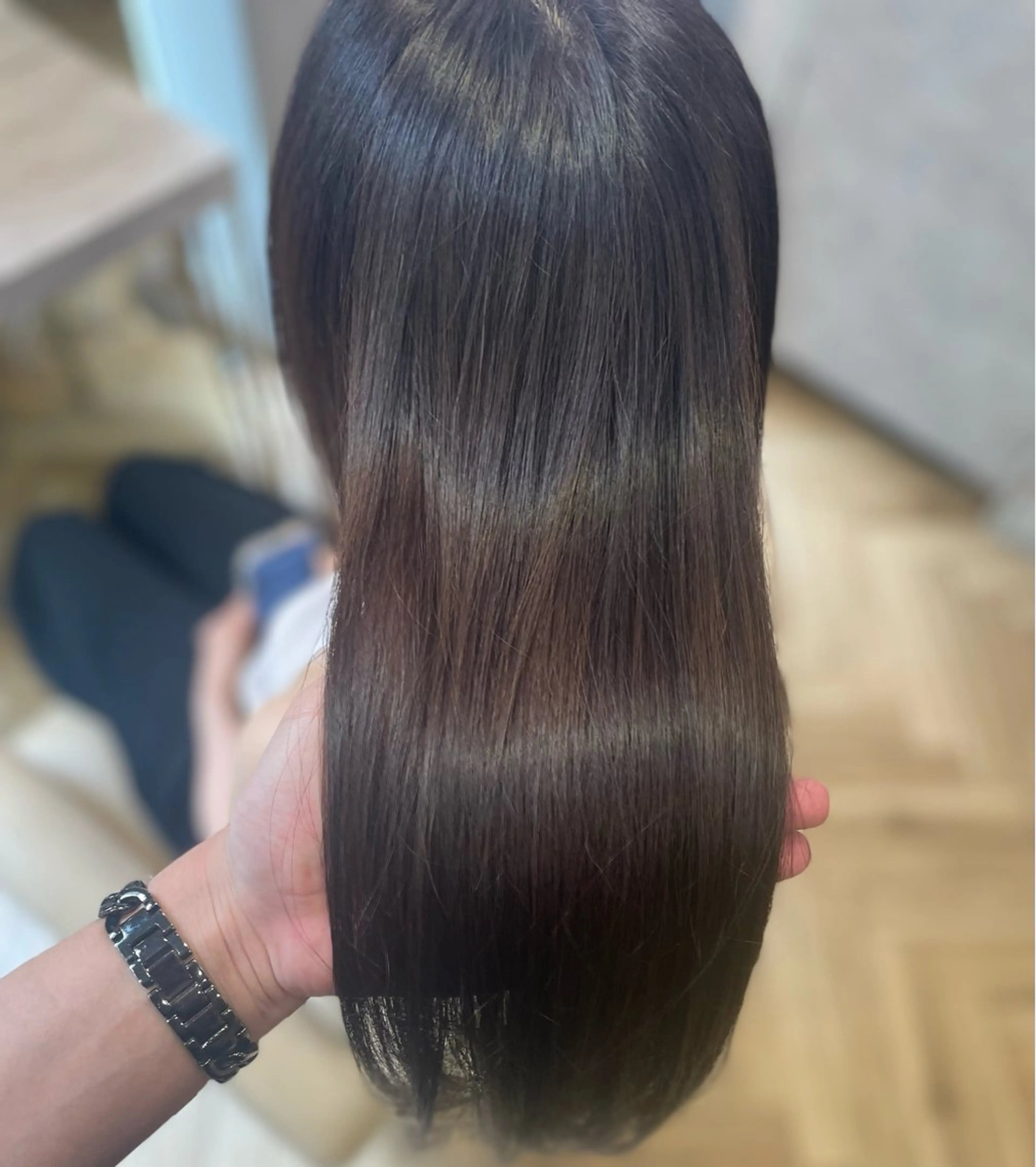 ロング カラー グレージュ ラベンダーカラー ラベンダーグレージュ ラベンダーグレー ともき《ショート・ ボブ✨》銀座🩶のヘアスタイル