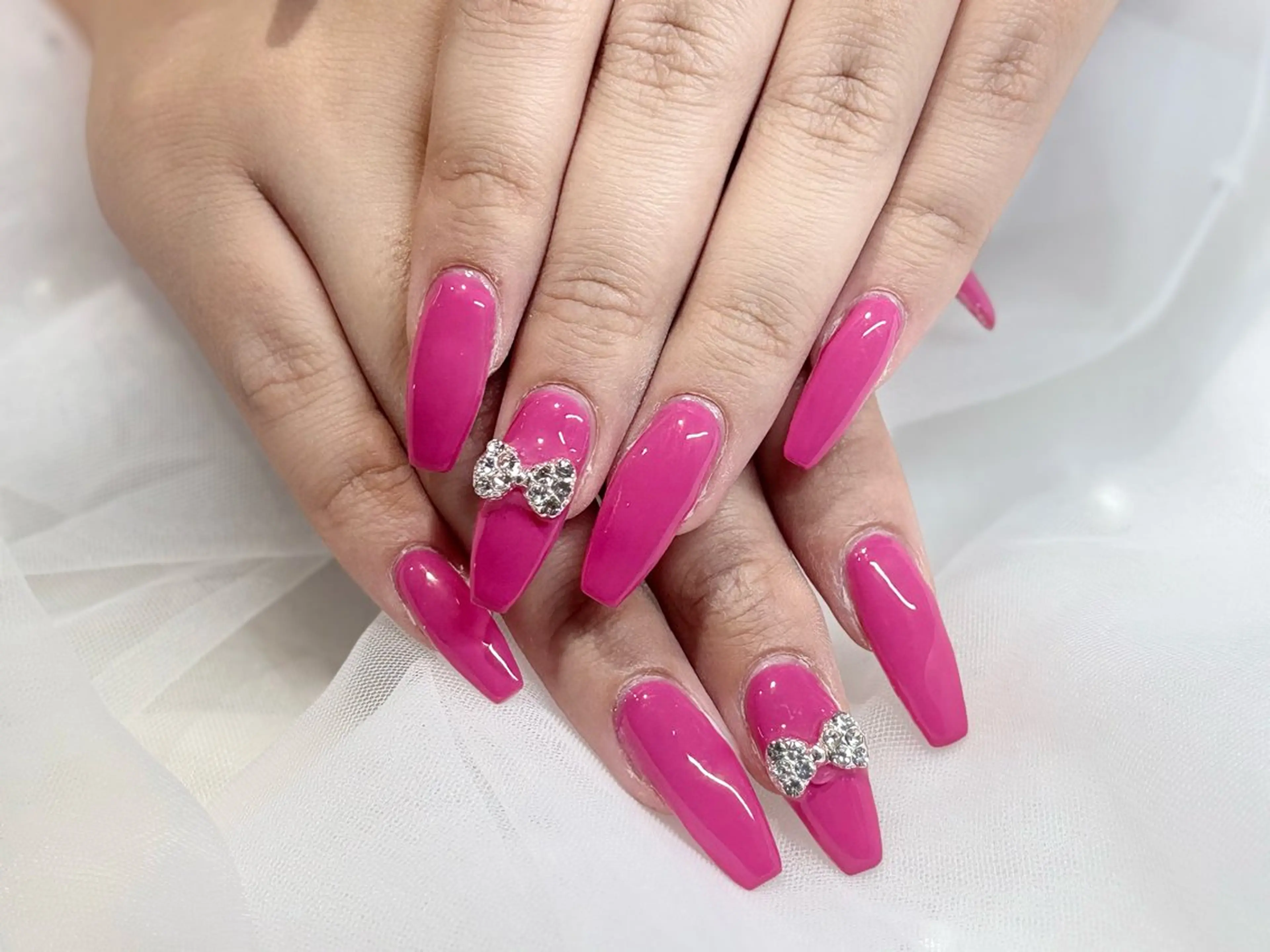 ネイル ワンカラーネイル ピンク リボン ハンドネイル Viel💅 〜maki〜のネイルデザイン