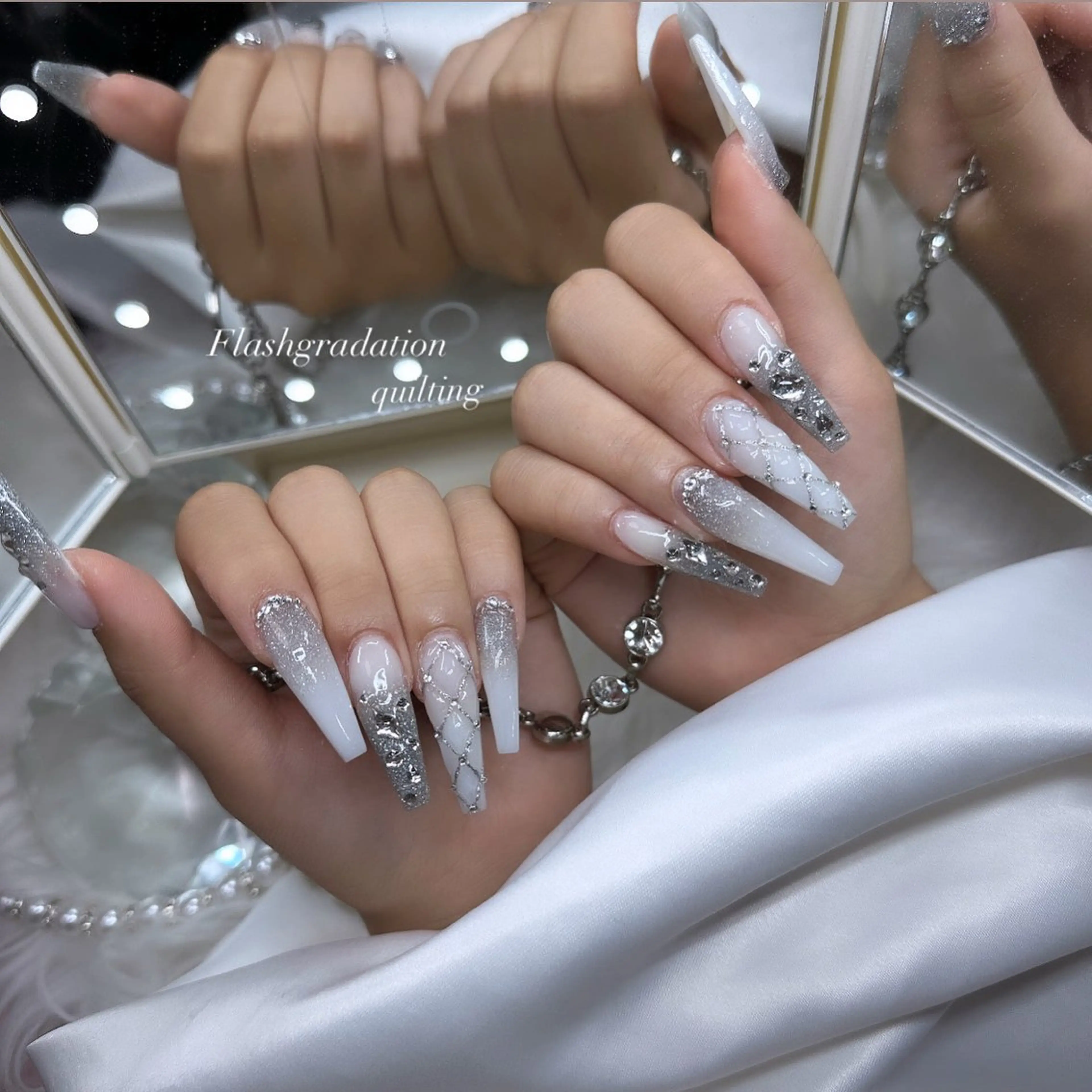 ネイル 加納 莉音のネイルデザイン