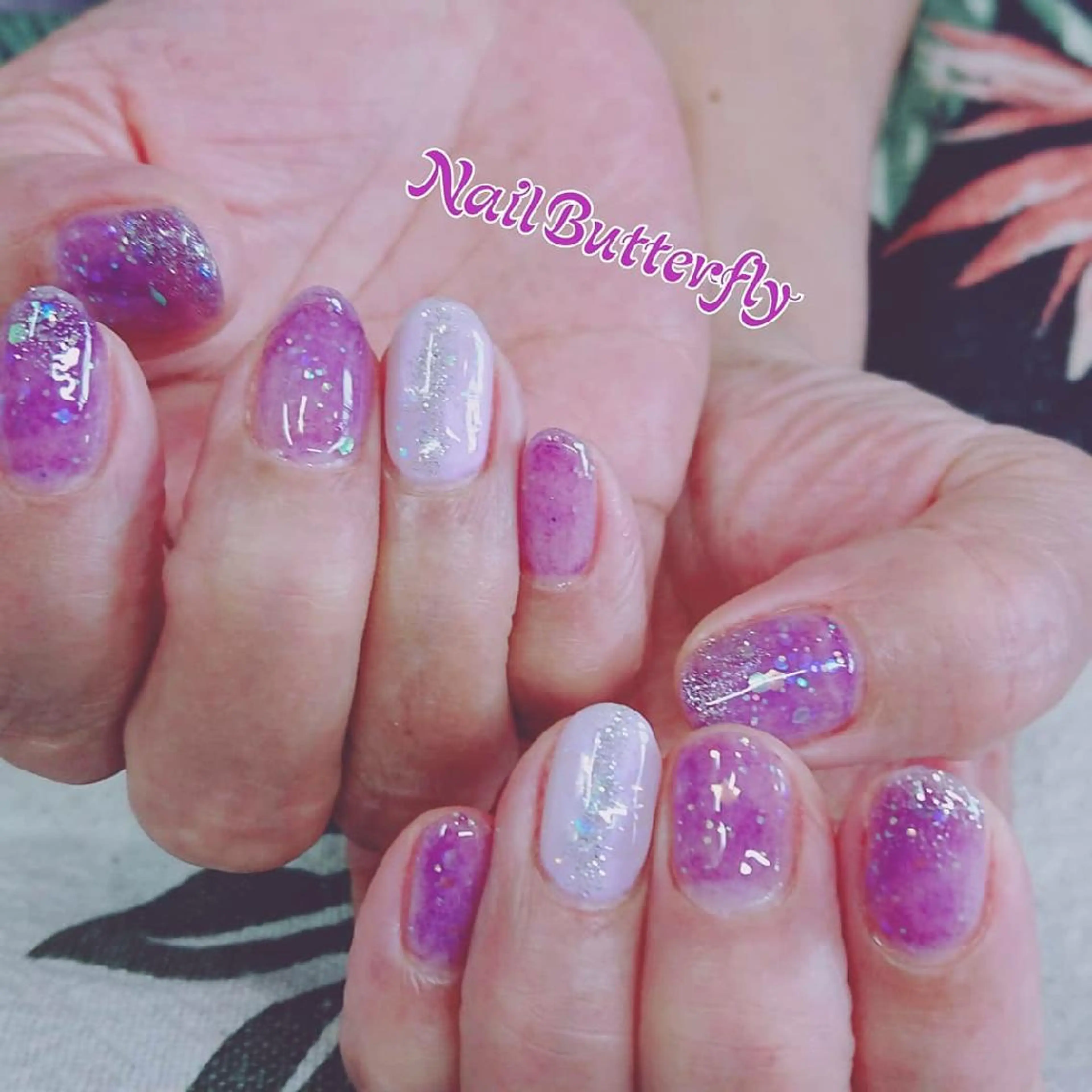 ネイル ラメ(グリッター) とねがわ かよこのネイルデザイン