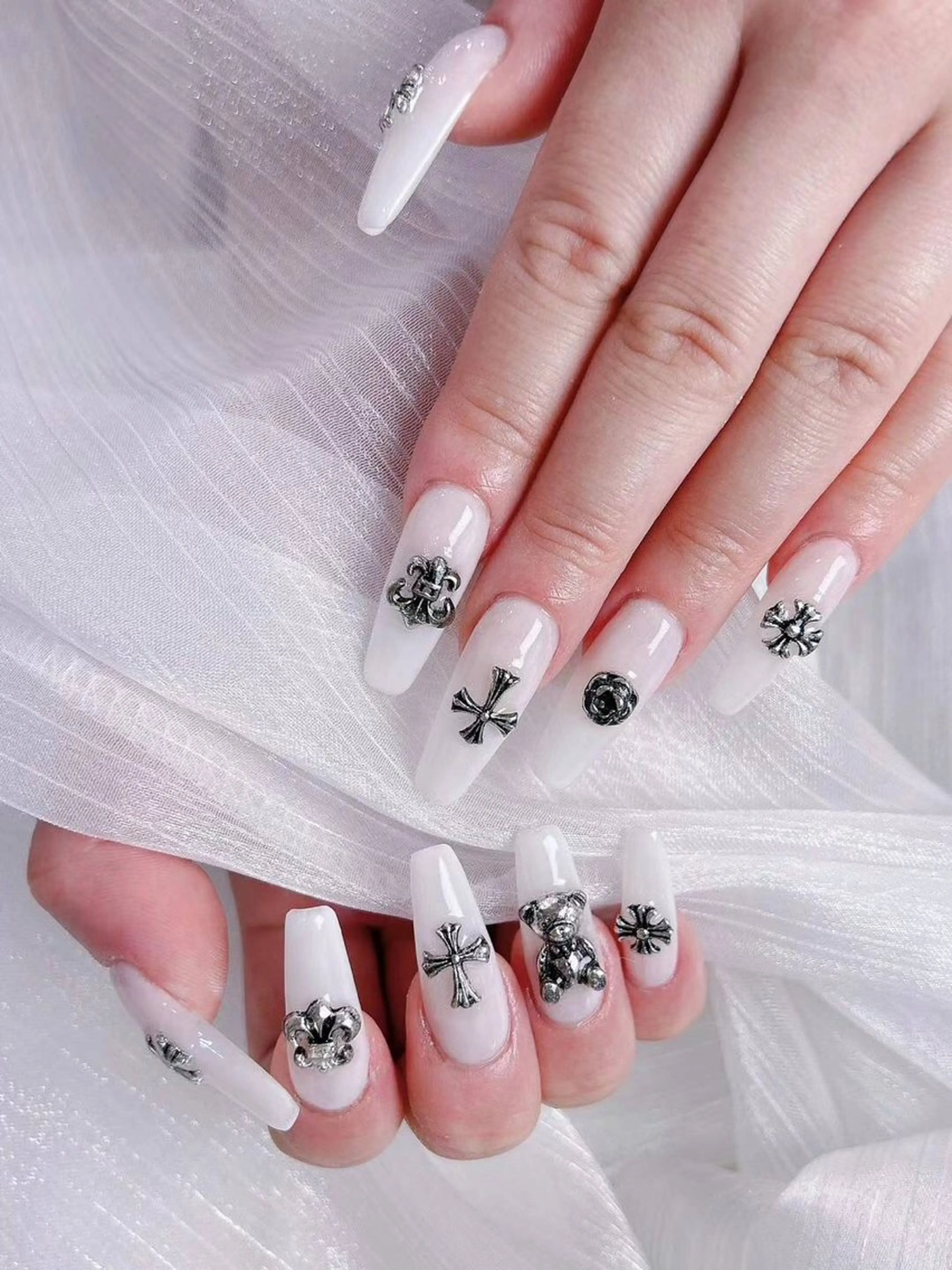 ネイル アートネイル フラワーネイル フットネイル ジェルネイル マグネットネイル babarla Nailのネイルデザイン