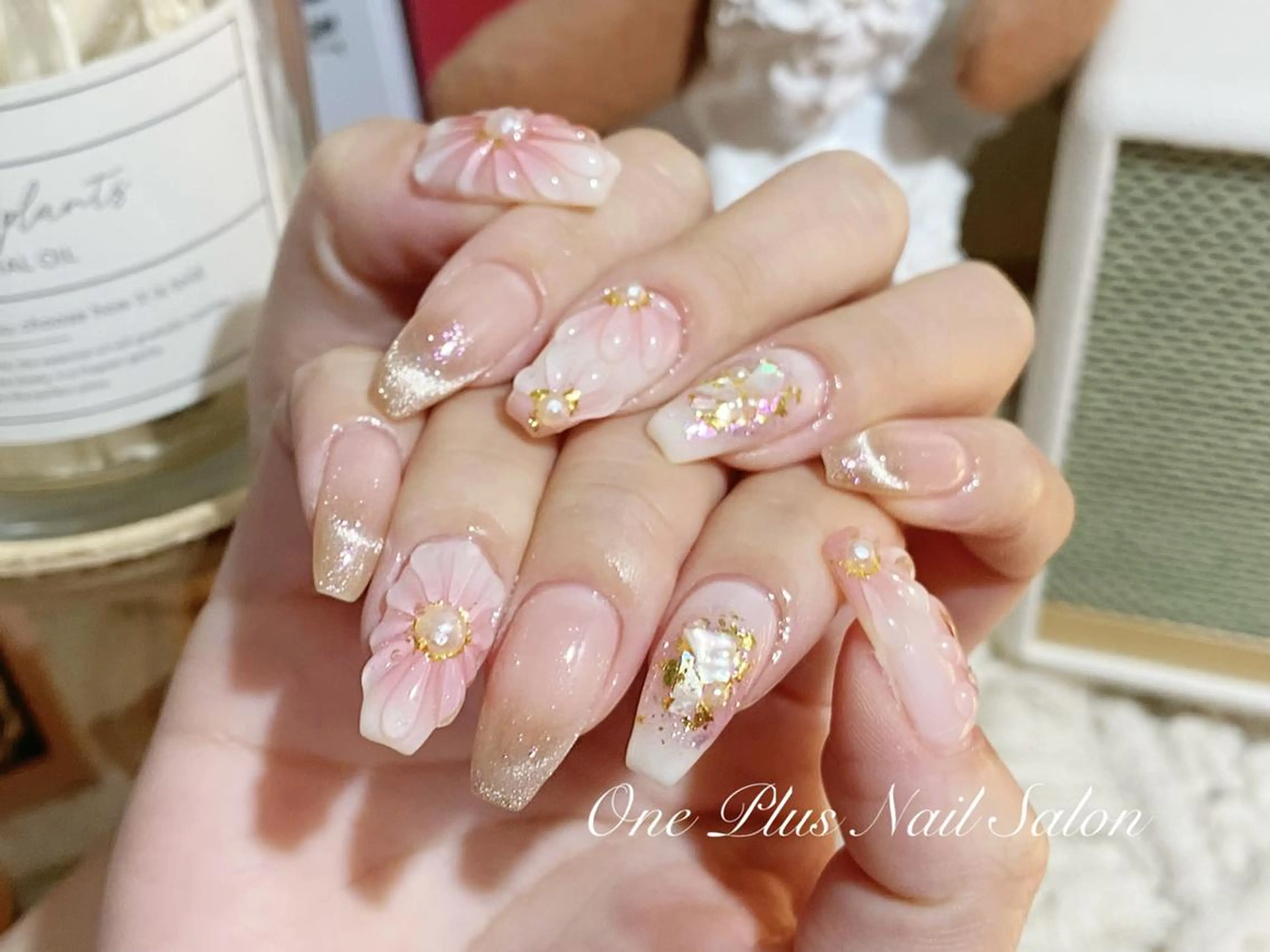 ネイル フレンチネイル 韓国ネイル マグネットネイル 持ち込み ワンカラーネイル ハンドネイル One Plus キキのネイルデザイン