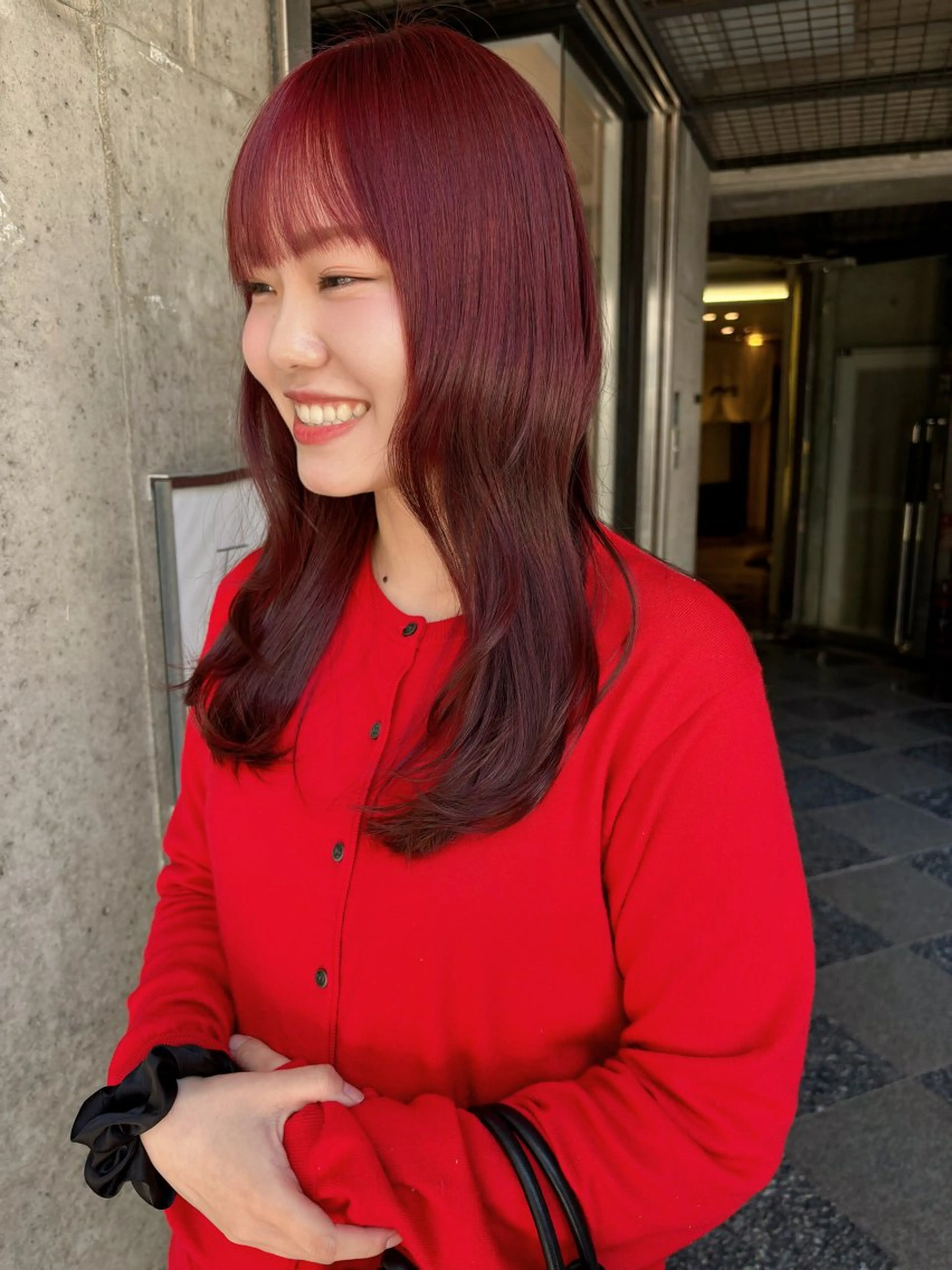 ロング カラー ブリーチ ブリーチなしカラー ピンクカラー レイヤーカット ローレイヤー カット ヘアカラー トリートメント 柔らかストレートと ツヤカラー/和田陽向のヘアスタイル