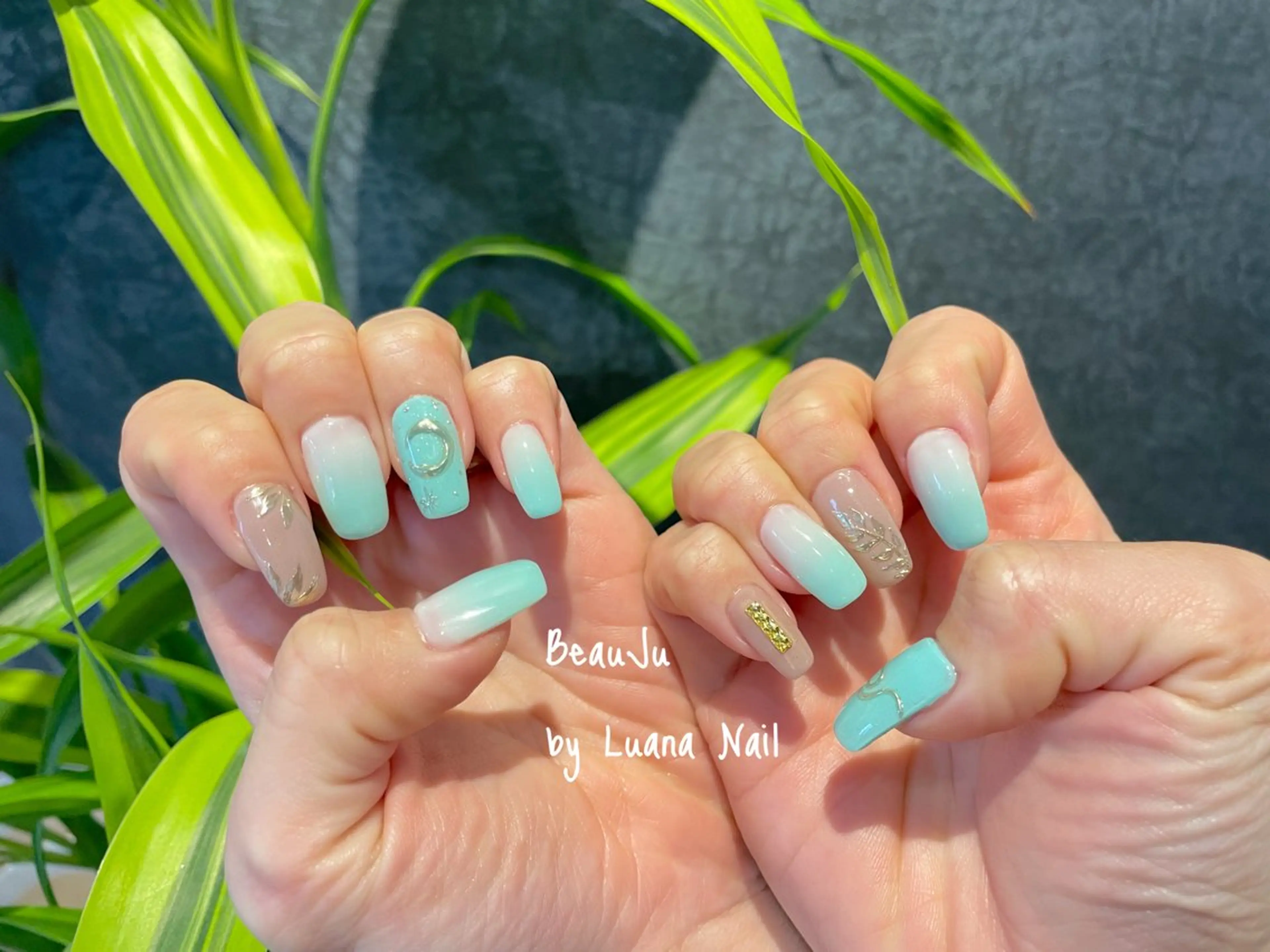 ネイル ミラーネイル ハンドネイル BeauJu by Luana Nailのネイルデザイン