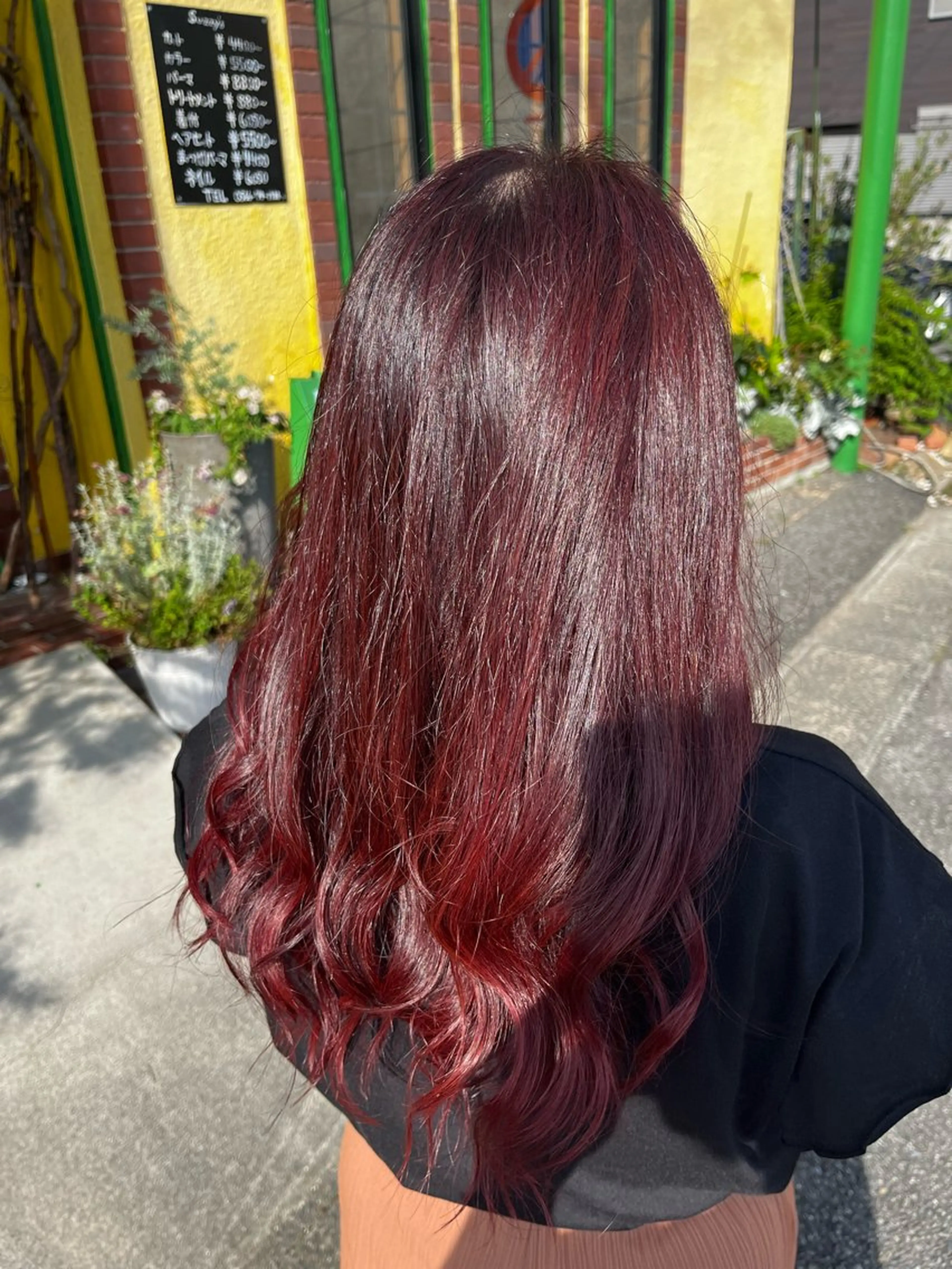 セミロング カラー レッドカラー 大坪 拓斗のヘアスタイル