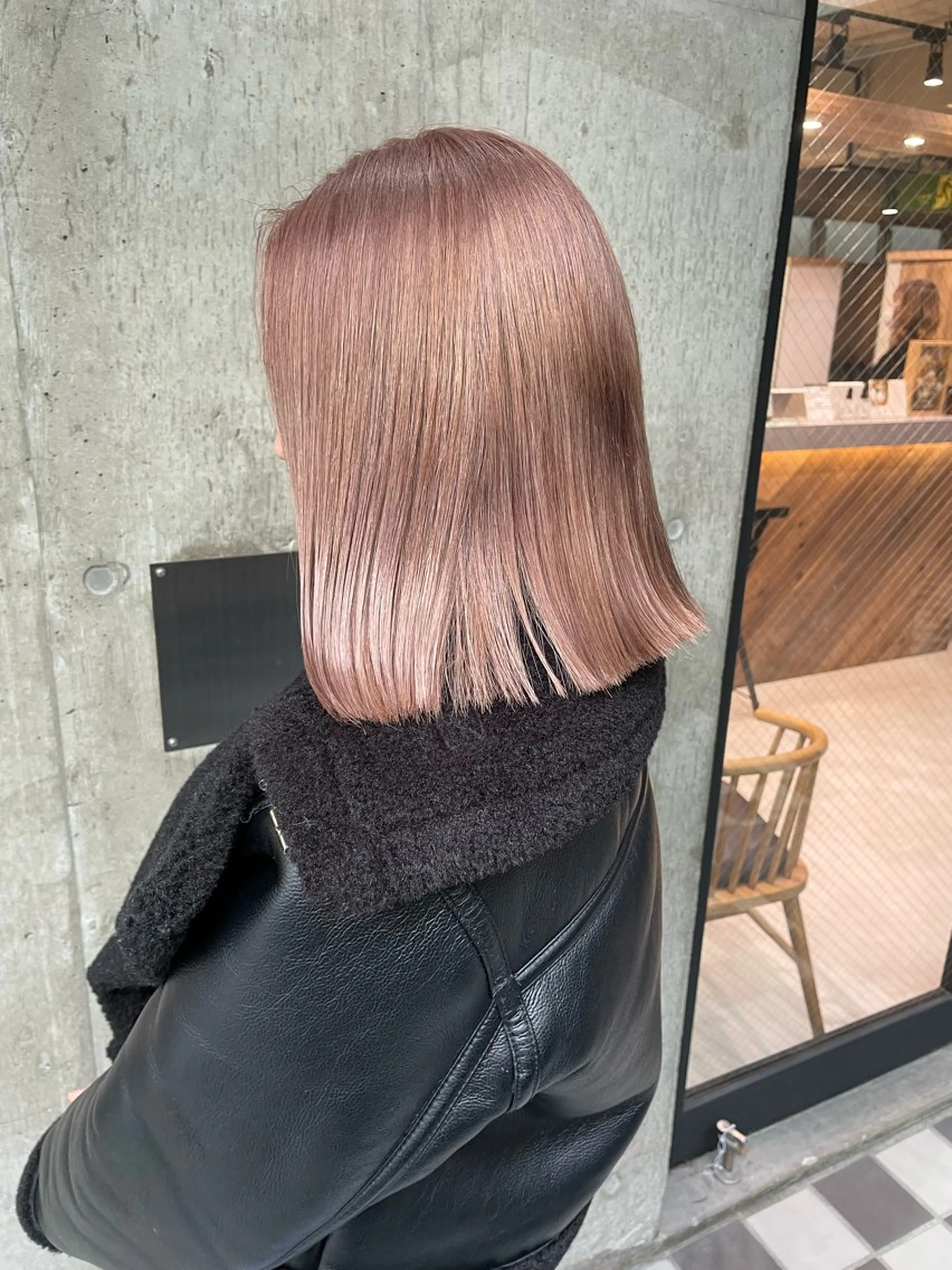 ミディアム ヘアカラー TATSUYA アートディレクターのヘアスタイル