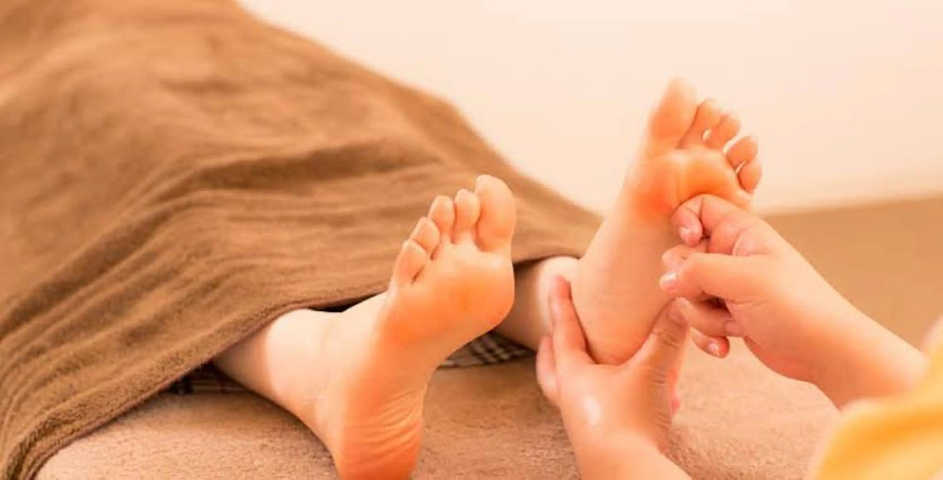 【むくみが気になる方におすすめ✨】リフレクソロジー30分の写真