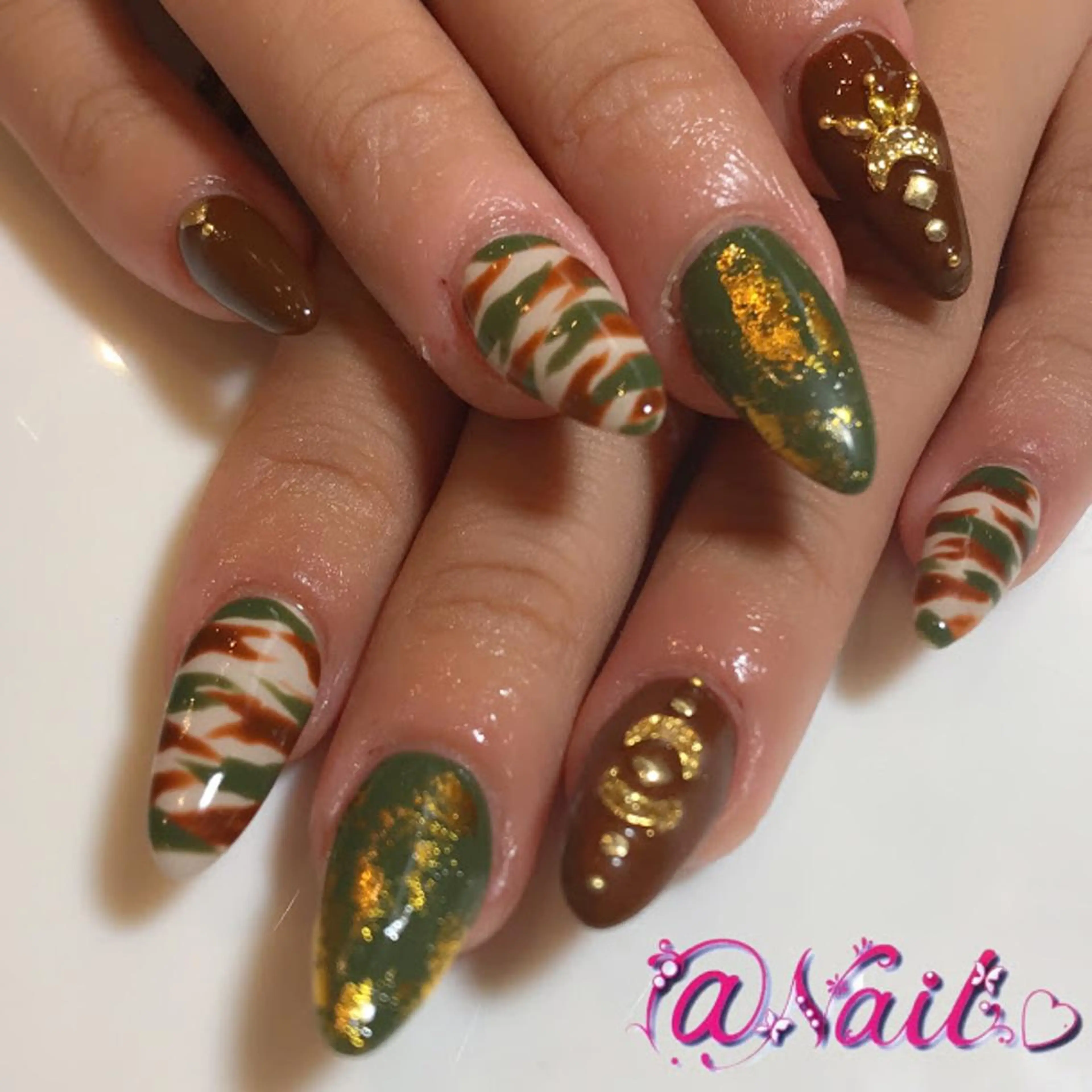 ネイル 小尾 栞のネイルデザイン