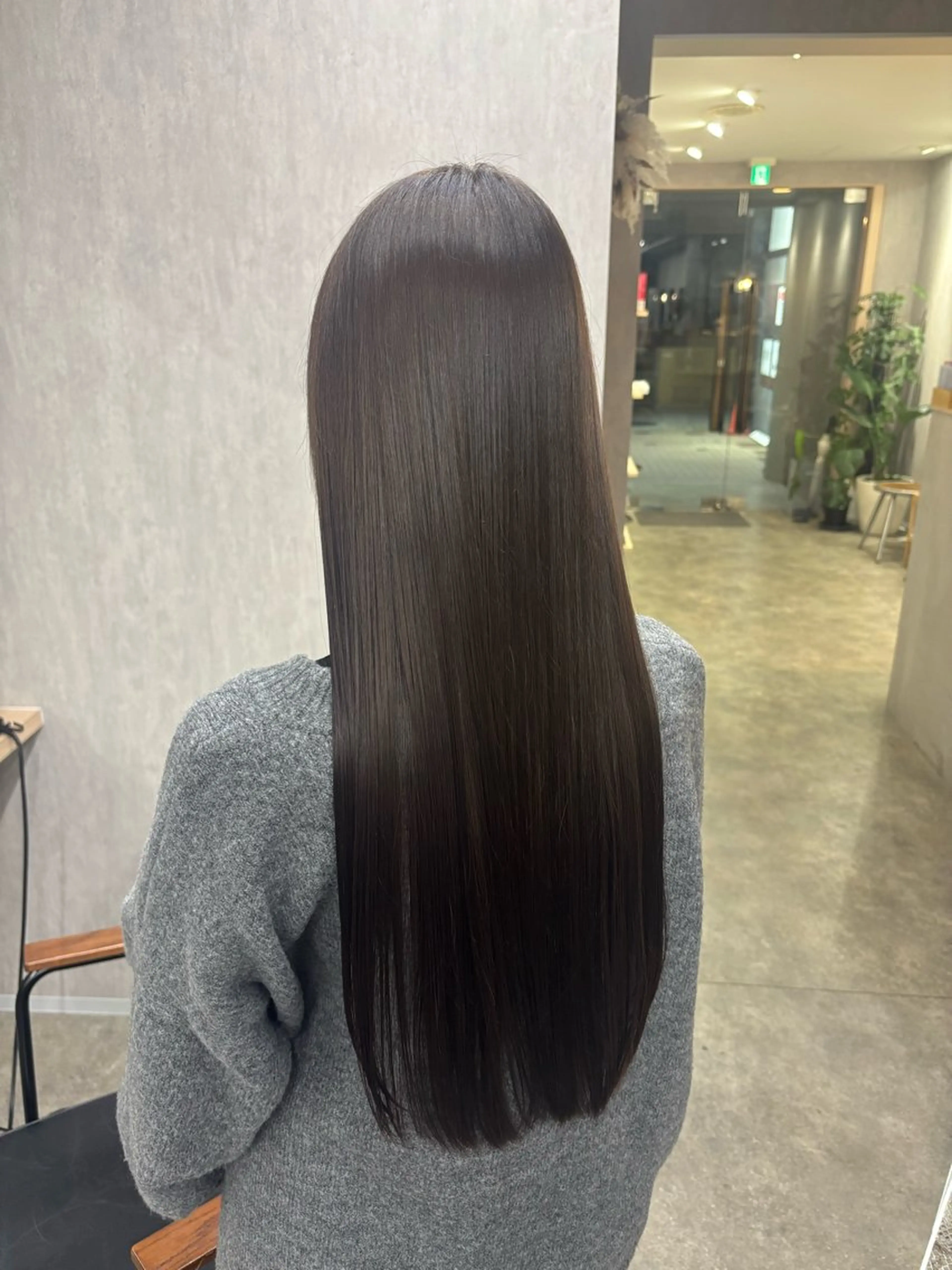 ロング ヘアカラー 石原 望来のヘアスタイル