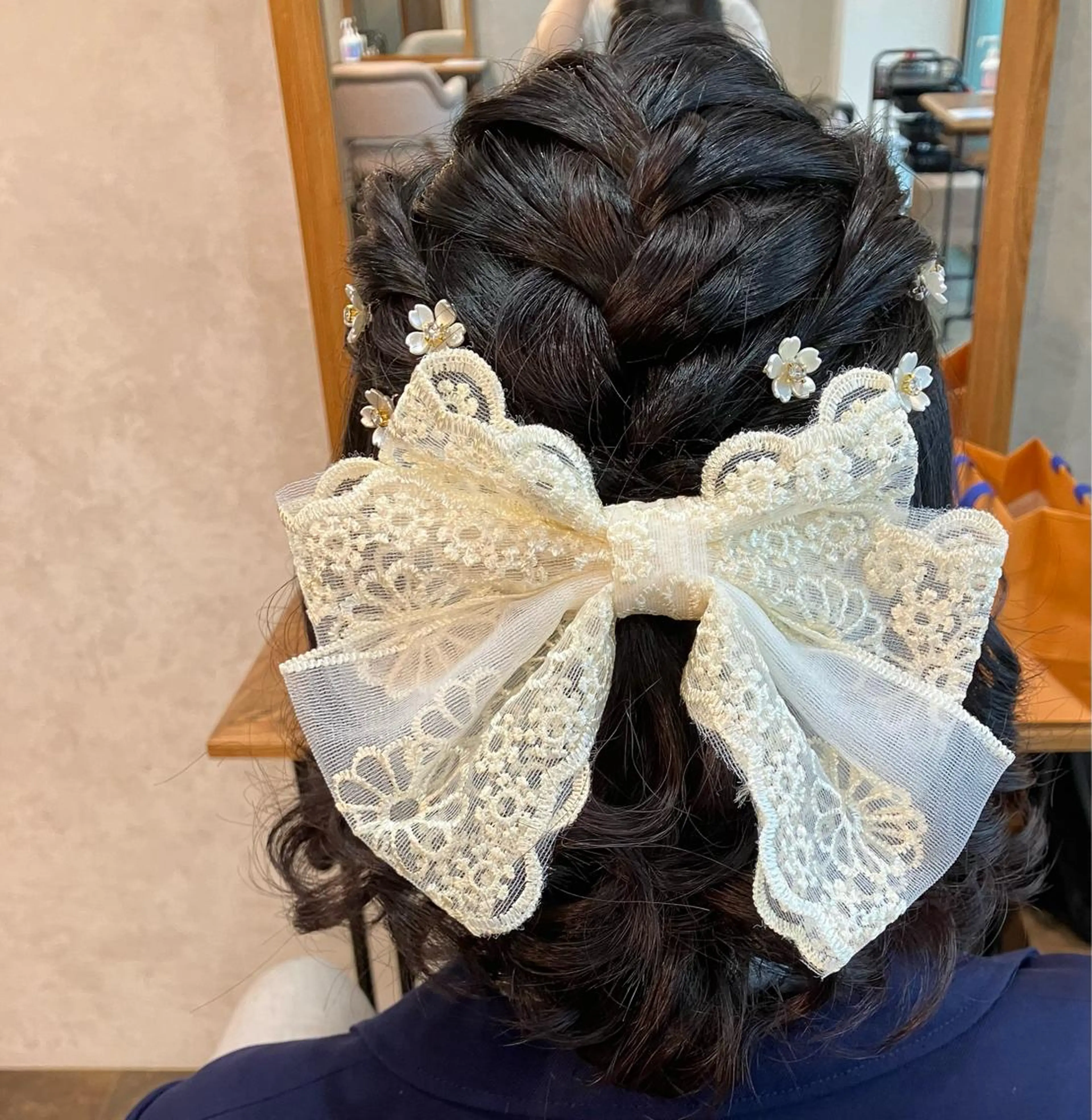 ヘアアレンジ ハーフアップ 卒業式のヘアスタイル Hair&Make Nahoのマツエク・マツパデザイン