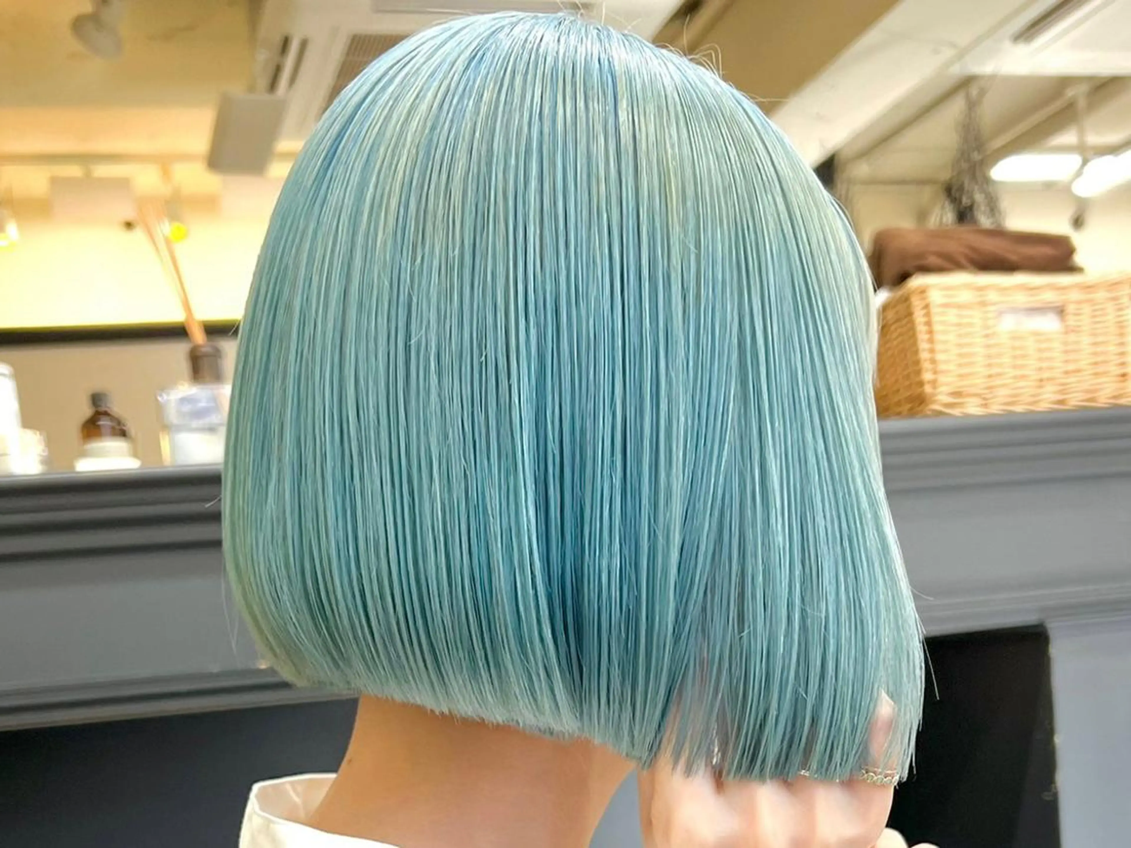 ショート カラー ブリーチ ボブ 退色まで透明感ある ダブルカラー/リクのヘアスタイル