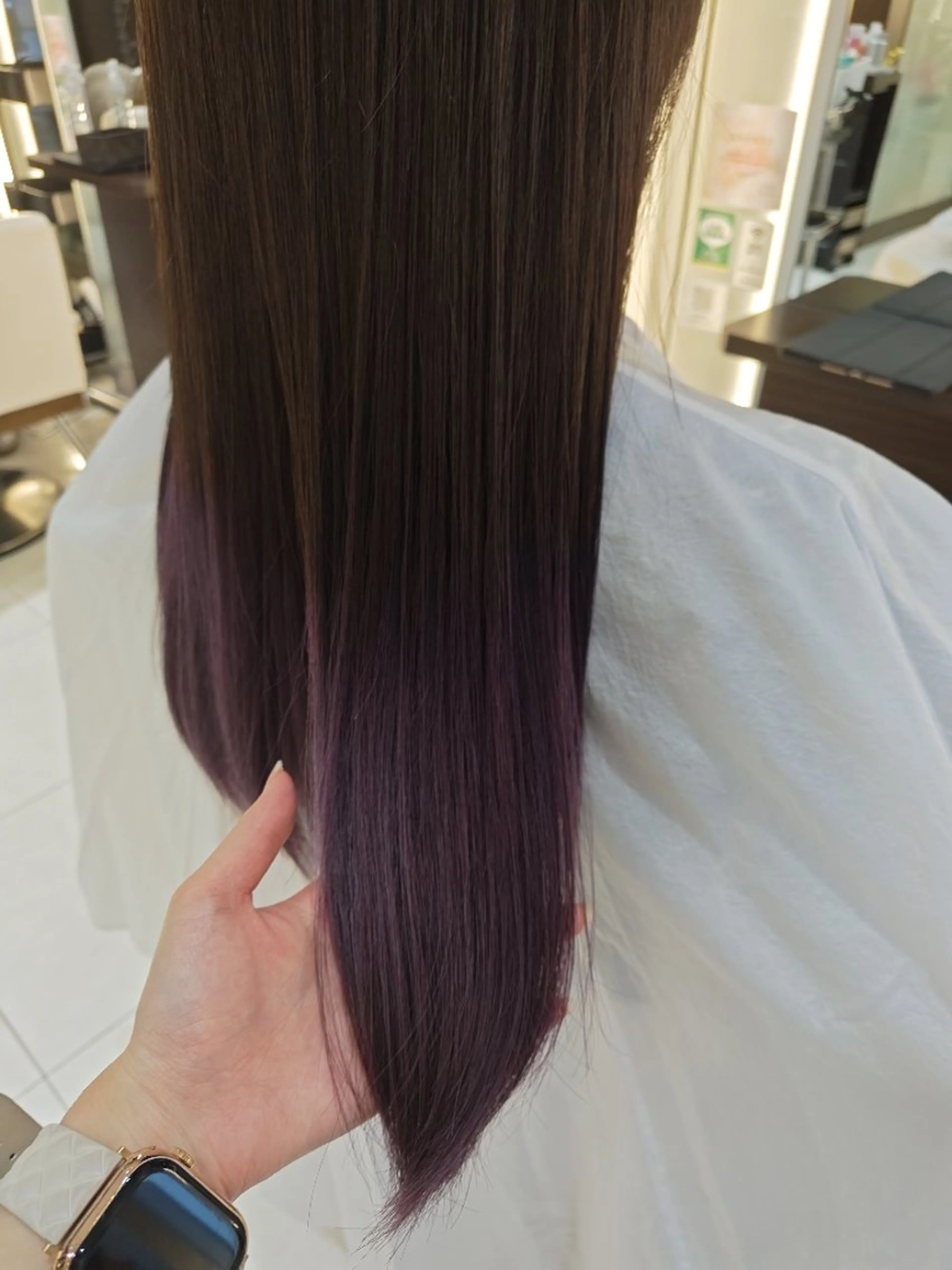 ロング ヘアカラー ブルーテーフ西 凪沙のヘアスタイル