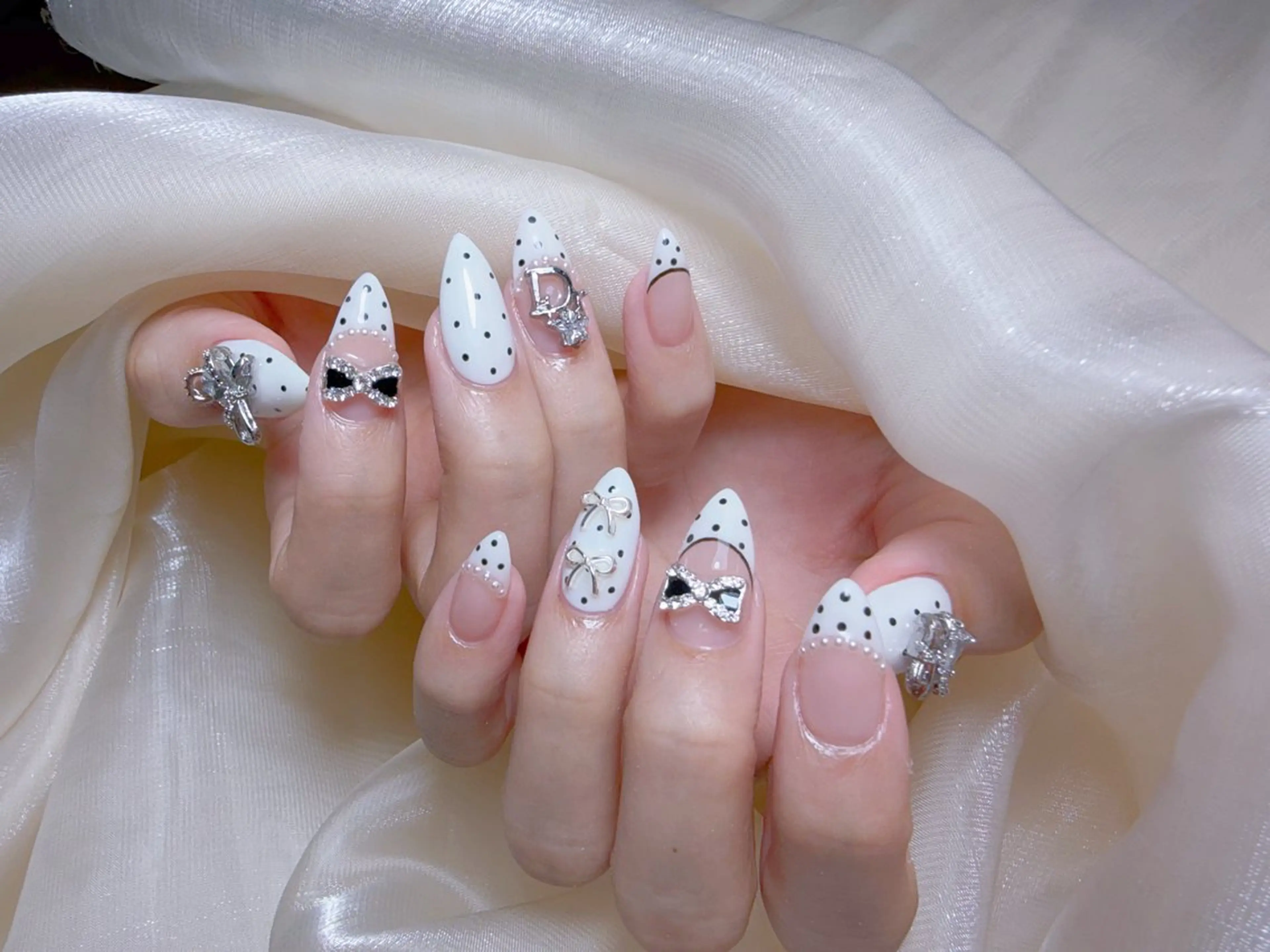 ネイル チークネイル 長さ出し フレンチネイル ジェルネイル 韓国ネイル ハンドネイル Lucky. Nail.Salonのネイルデザイン