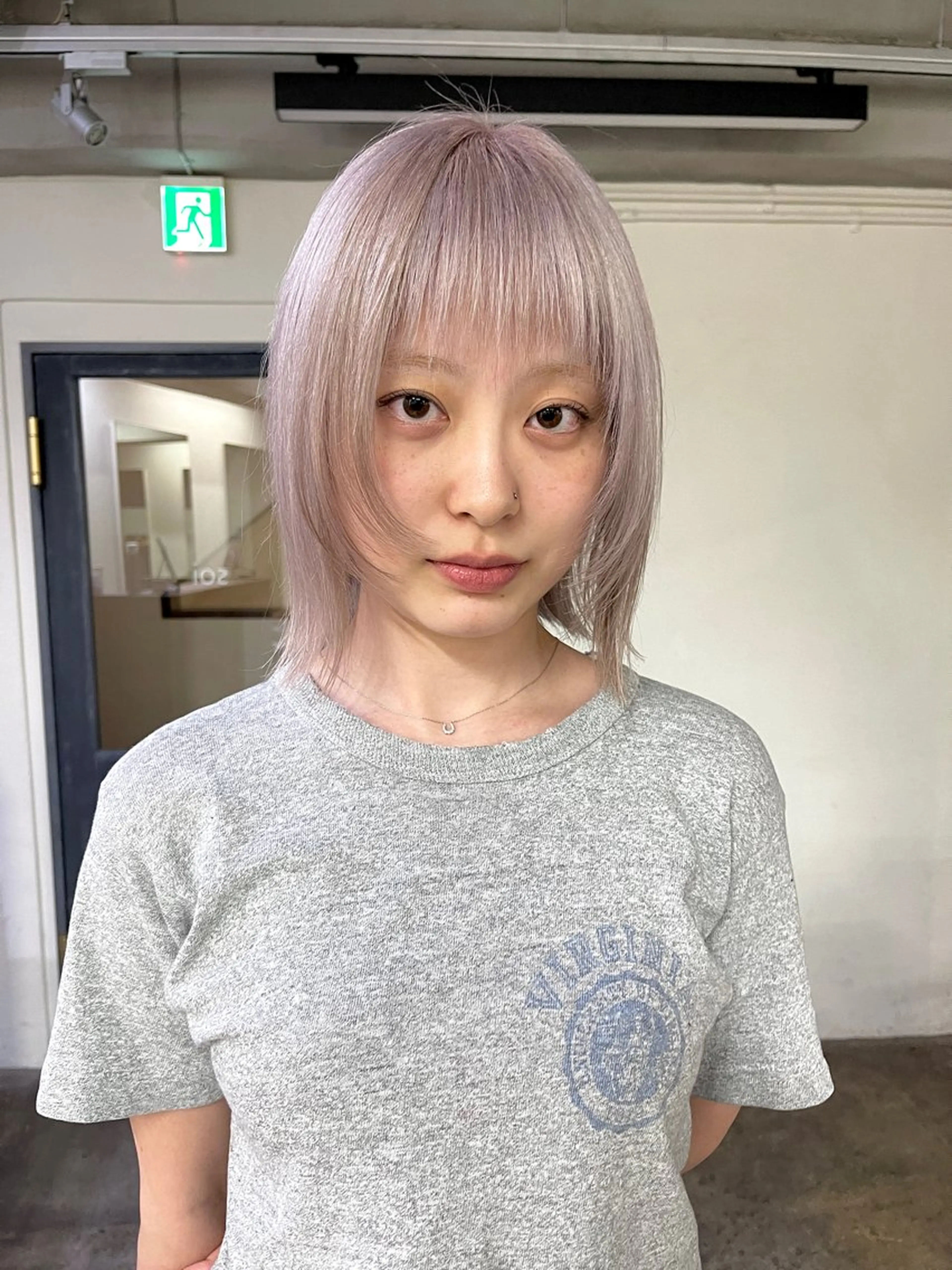 ミディアム カラー カット ヘアカラー トリートメント ヘアセット 安部佑哉/ハイトーン /レイヤー/ブリーチのヘアスタイル