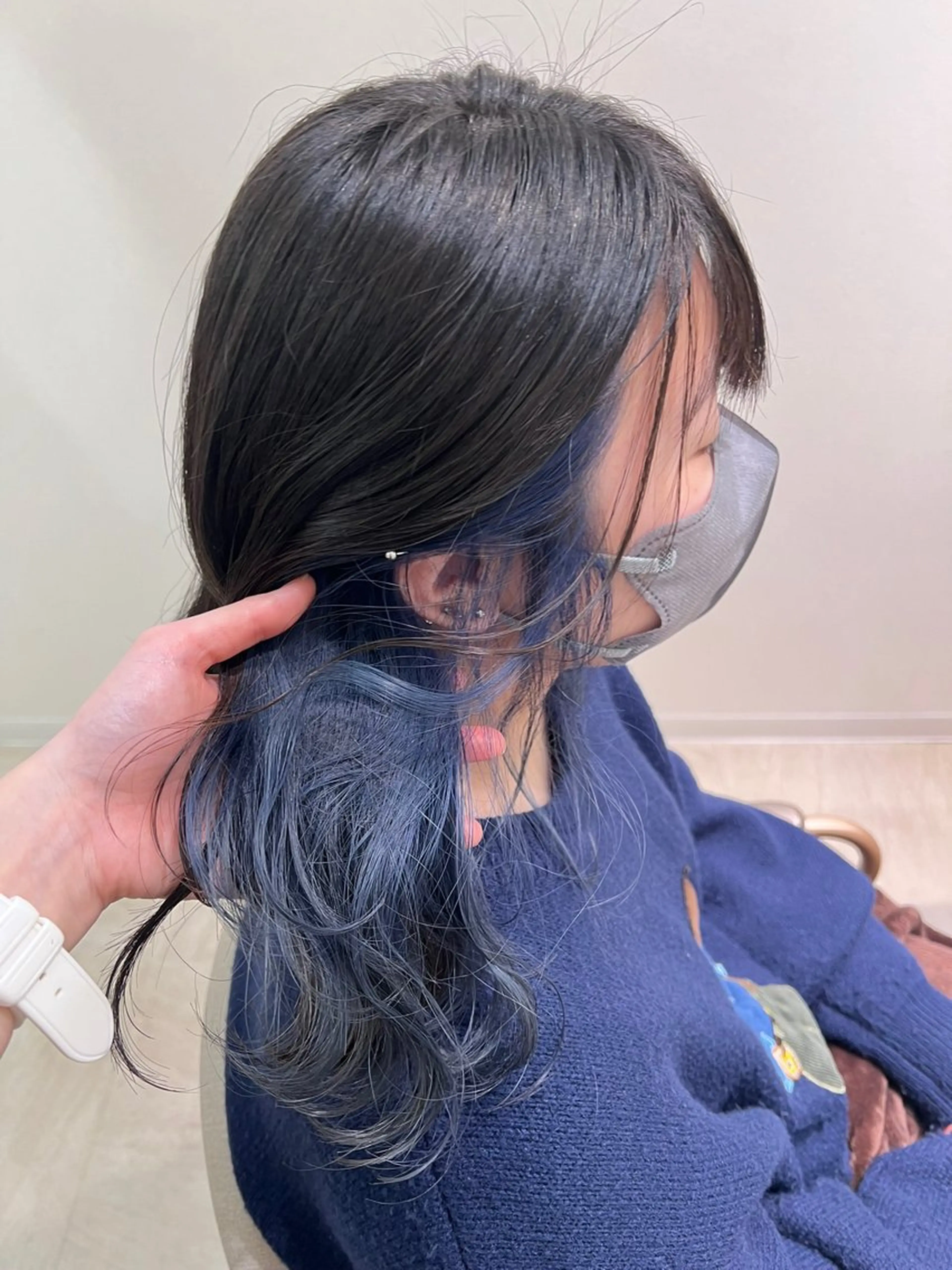 ロング カラー ブリーチ 暗髪/艶髪/Ono .のヘアスタイル