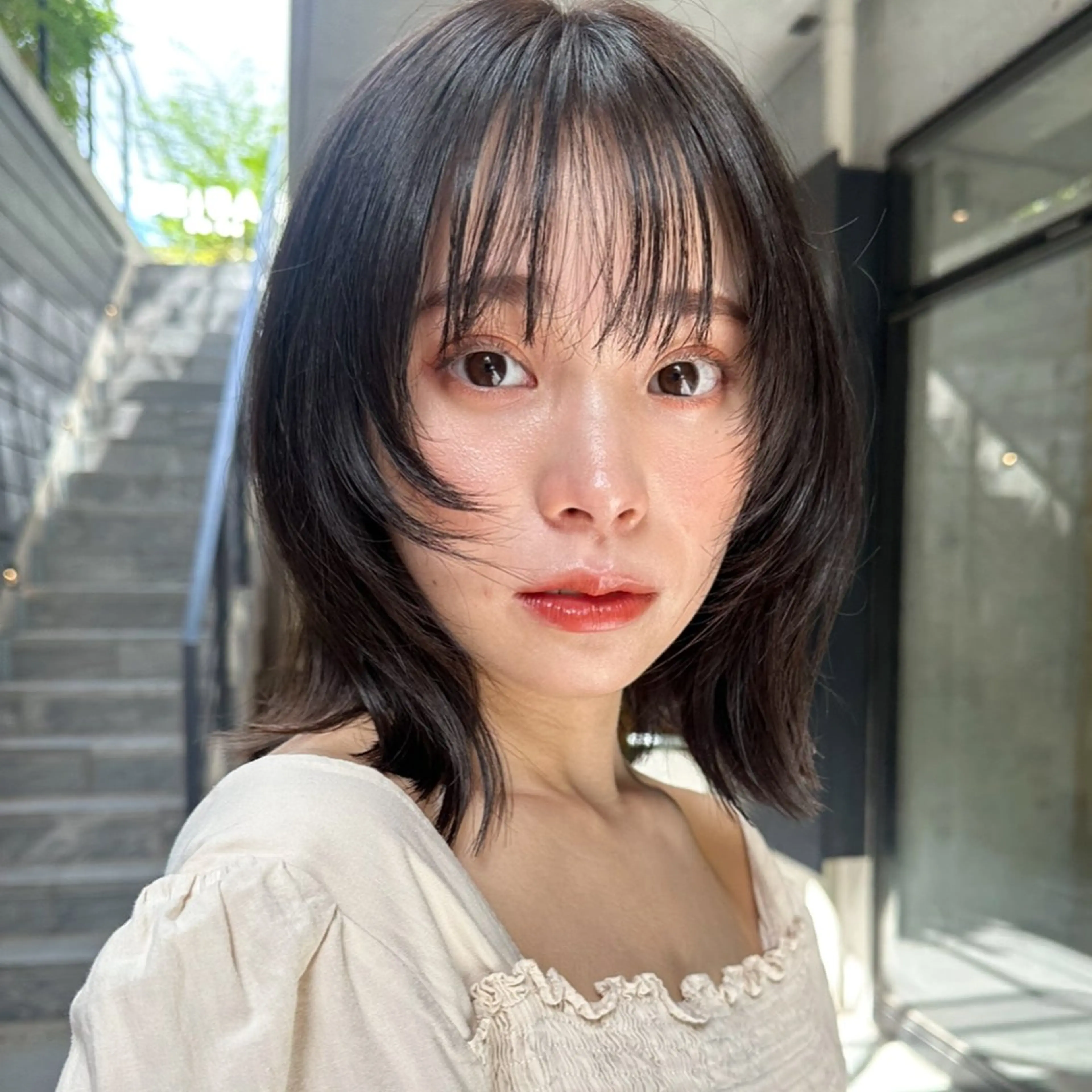 ショート ボブ 顔まわりレイヤー レイヤーカット ボブ/レイヤー/ニュ アンスパーマ/小夏のヘアスタイル