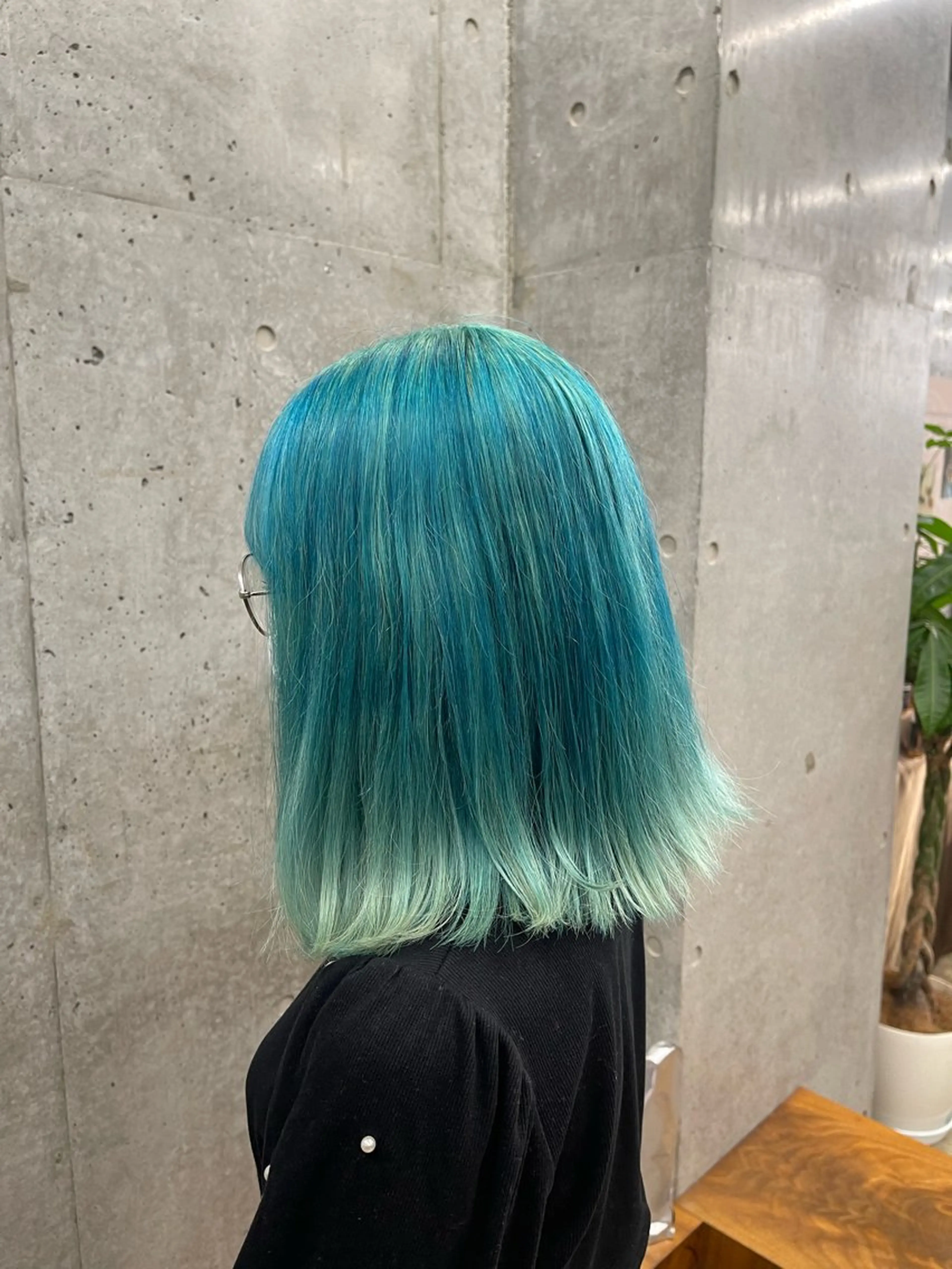 ミディアム ハイトーン×デザイン 似合わせ/Yoheiのヘアスタイル