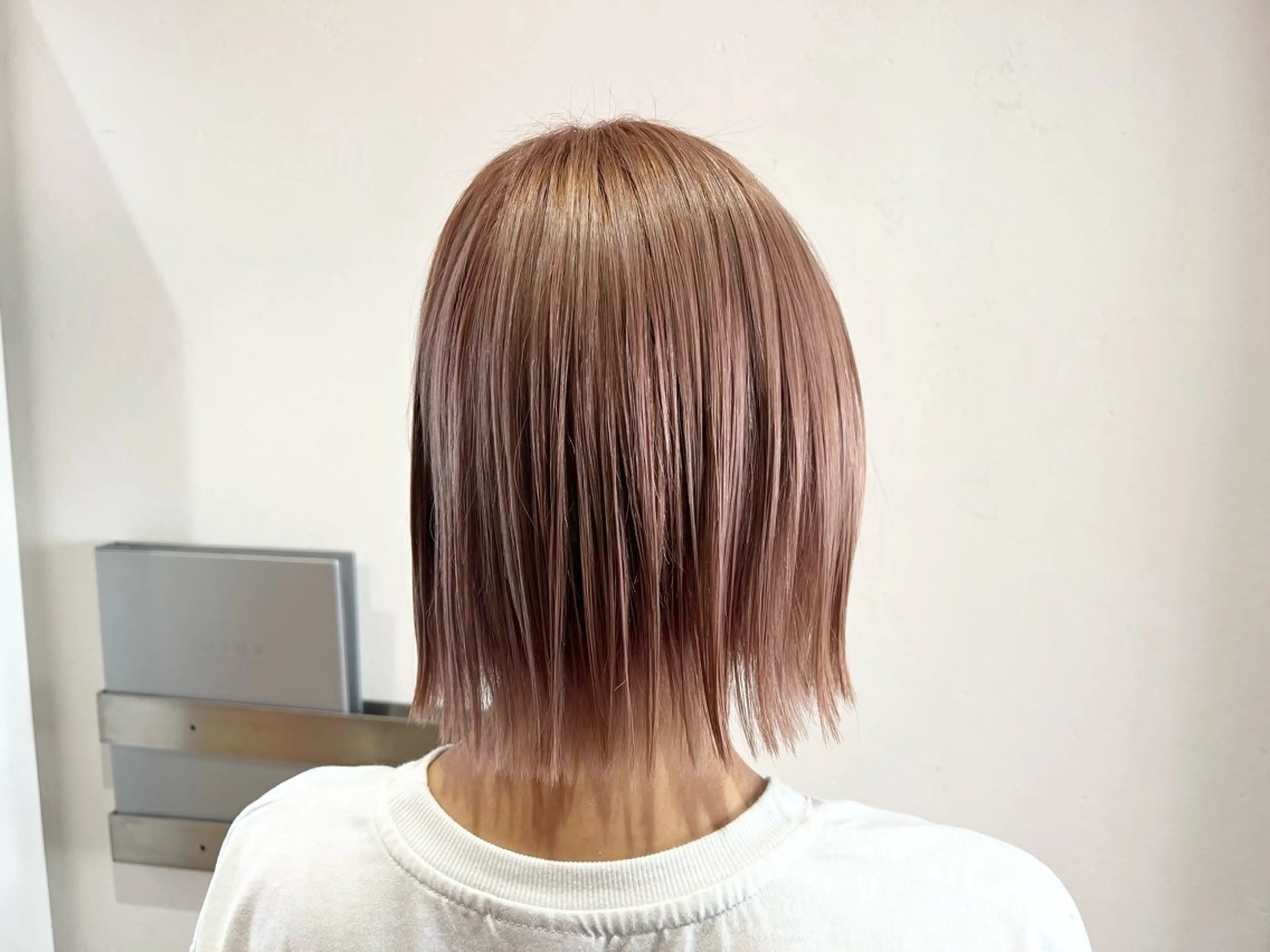 ショート カラー 蓮見  友里のヘアスタイル