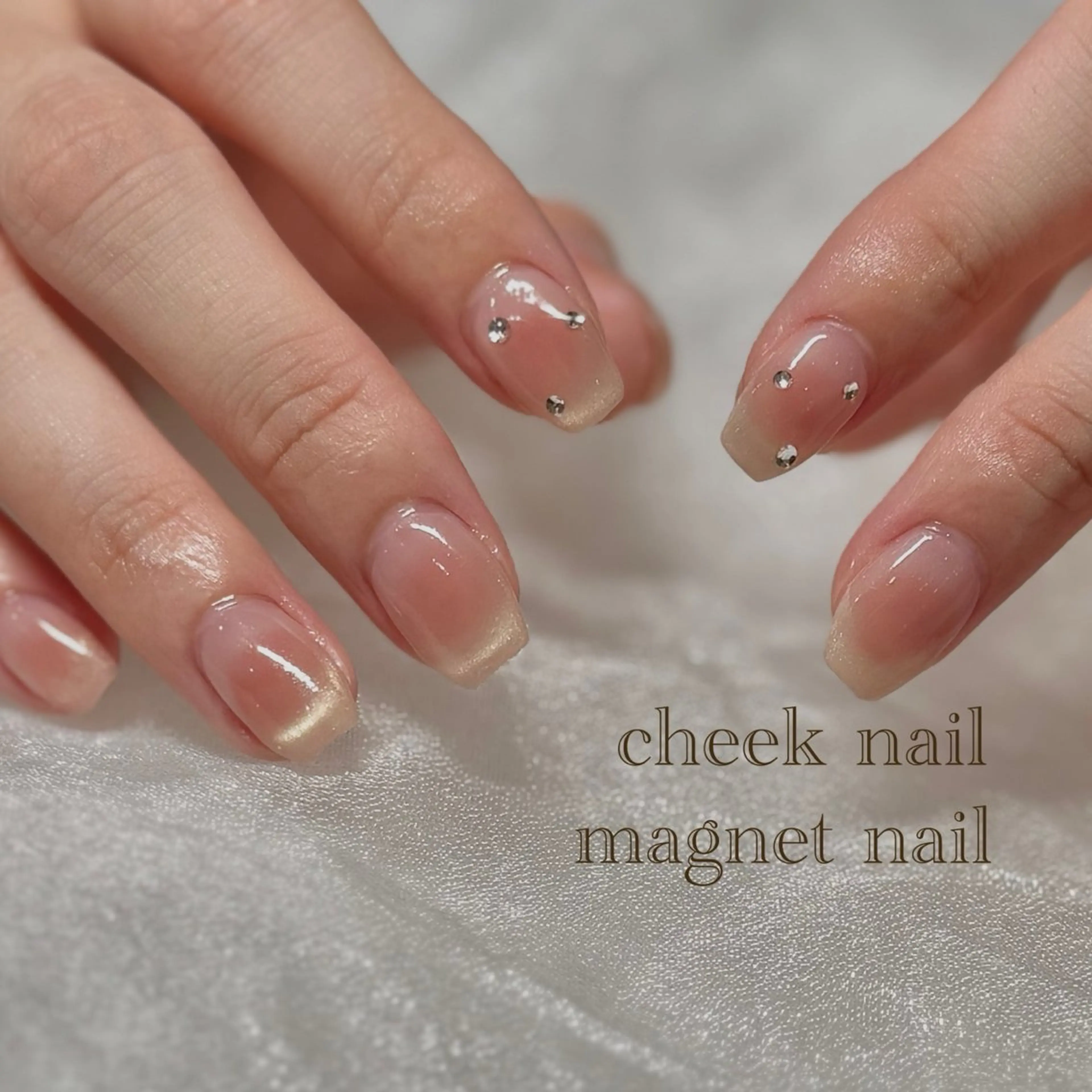 ネイル ハンドネイル chika .のネイルデザイン