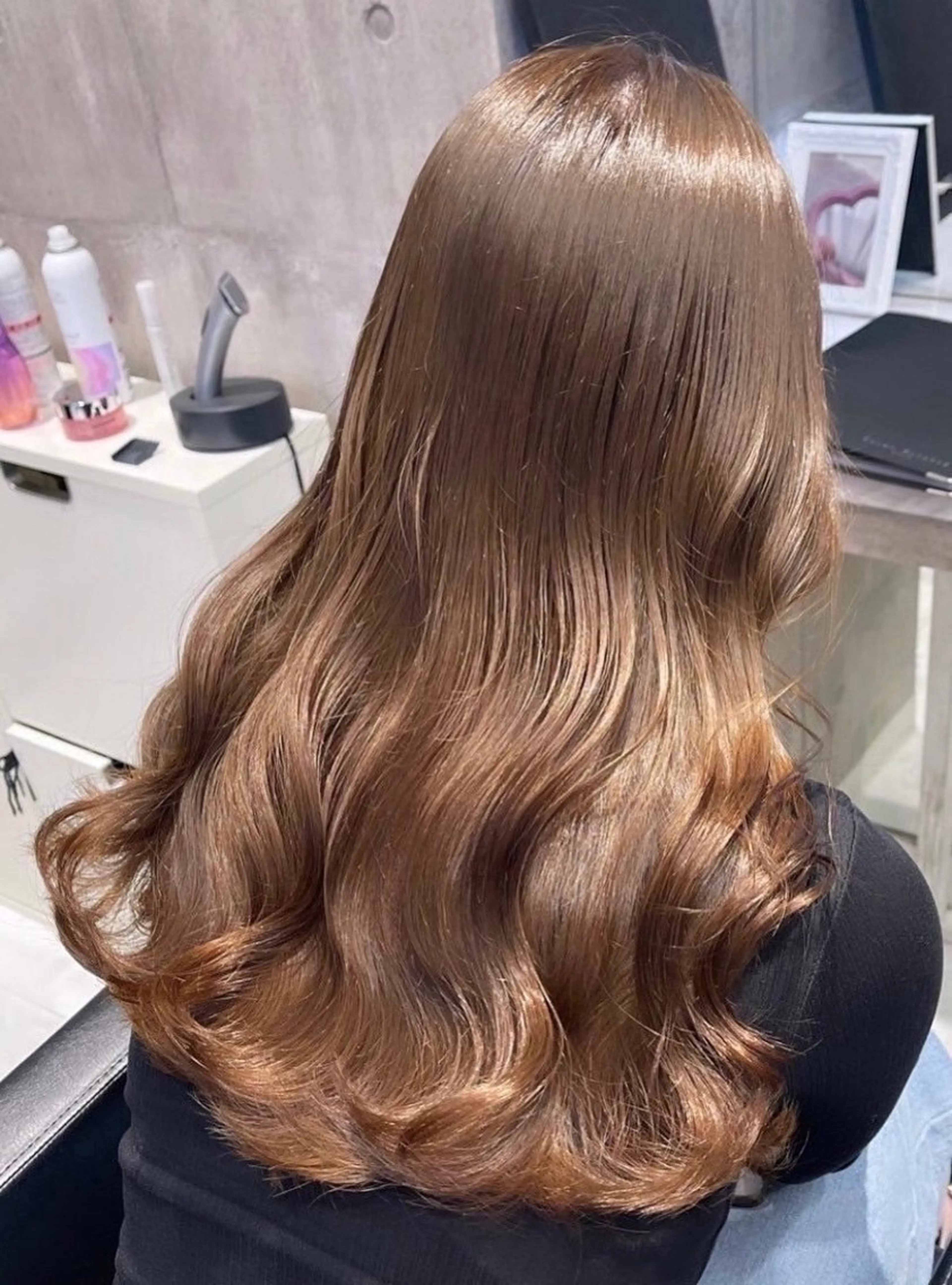 ロング YAMAZAKI MOKAのヘアスタイル