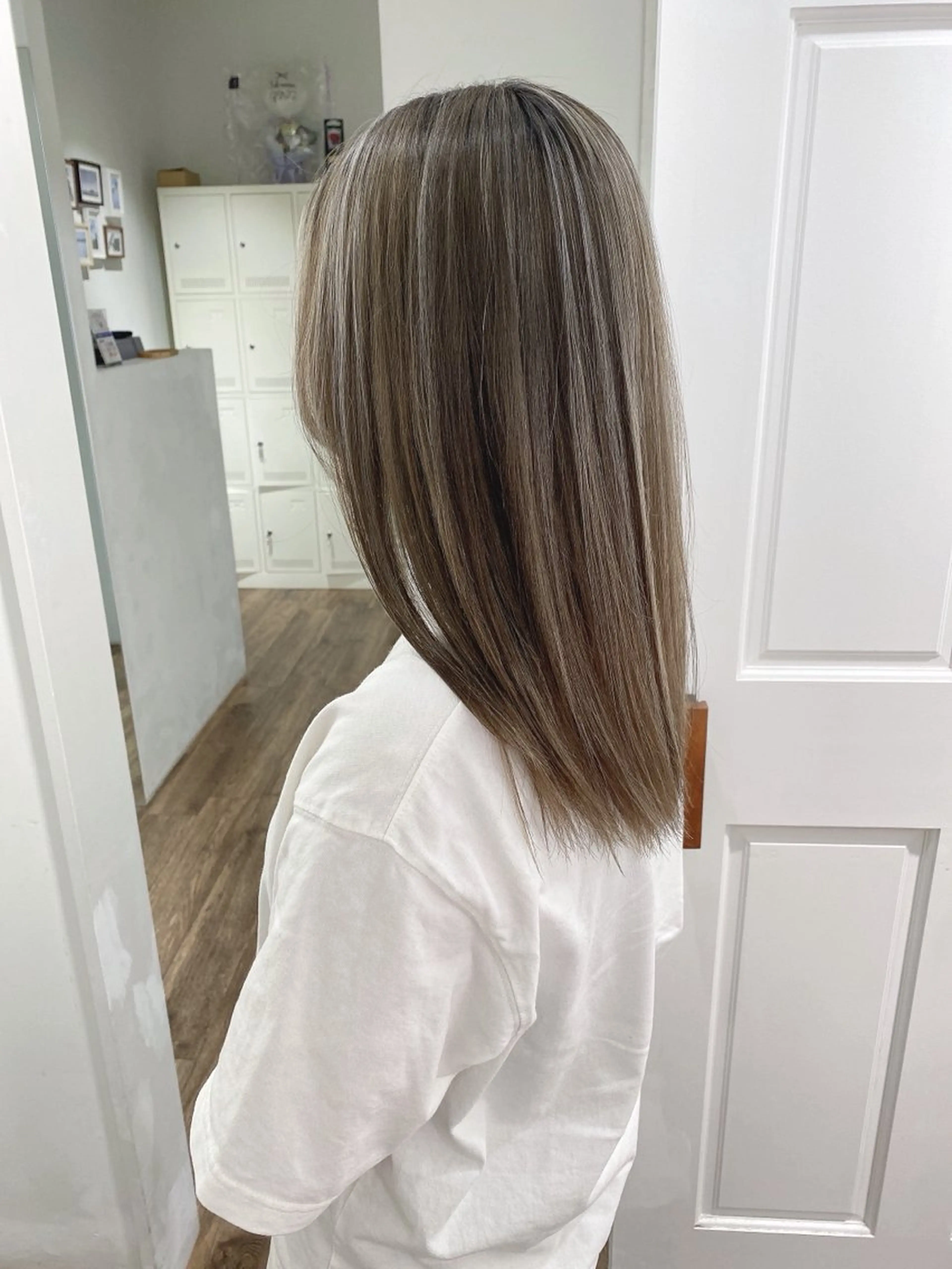 セミロング ヘアカラー トリートメント ハイライト⭐️上野 高広のヘアスタイル