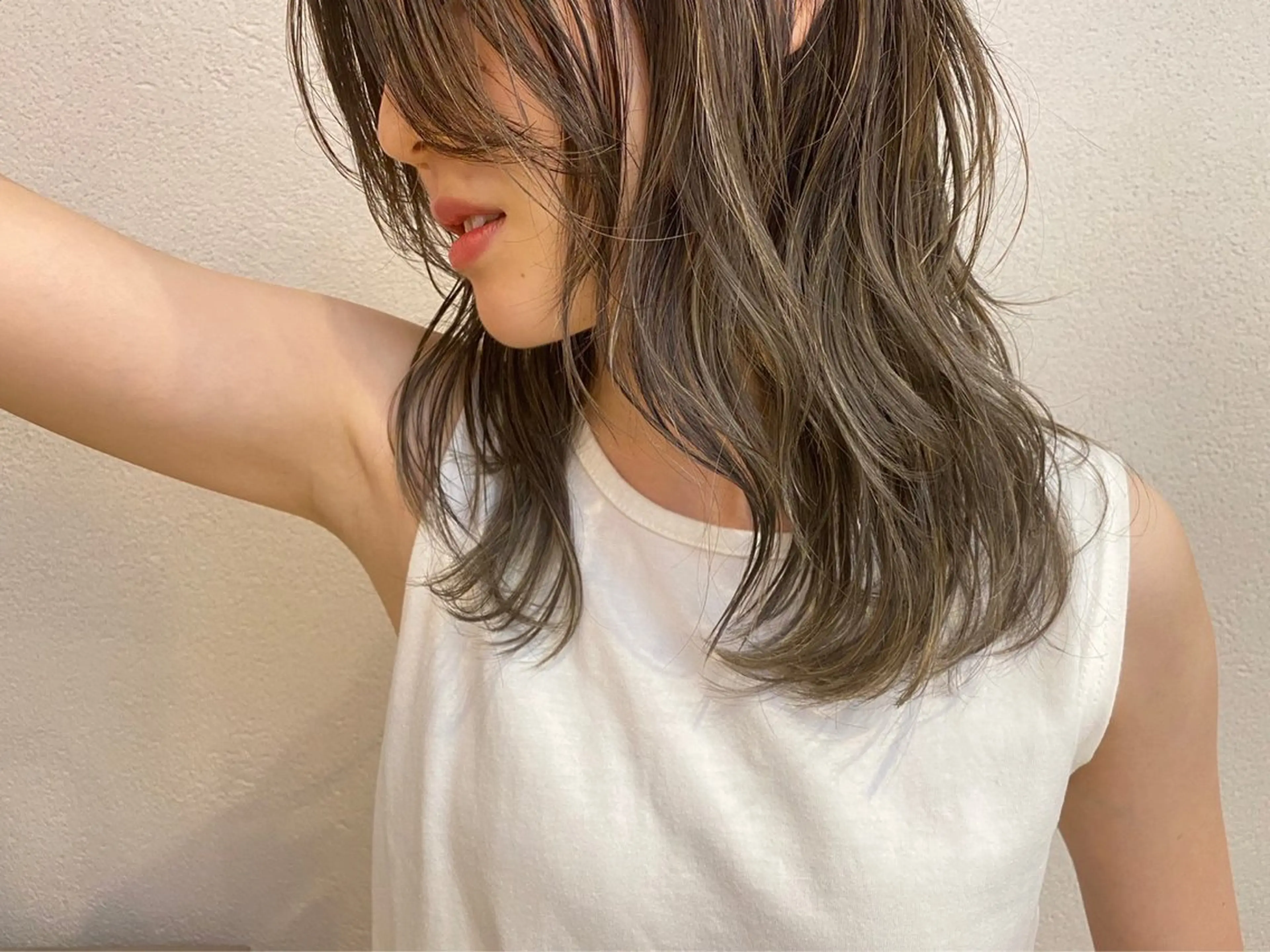 ミディアム カラー ハイライトカラー ハイライト 透明感カラー/西梅田 / nagisa🦋のヘアスタイル