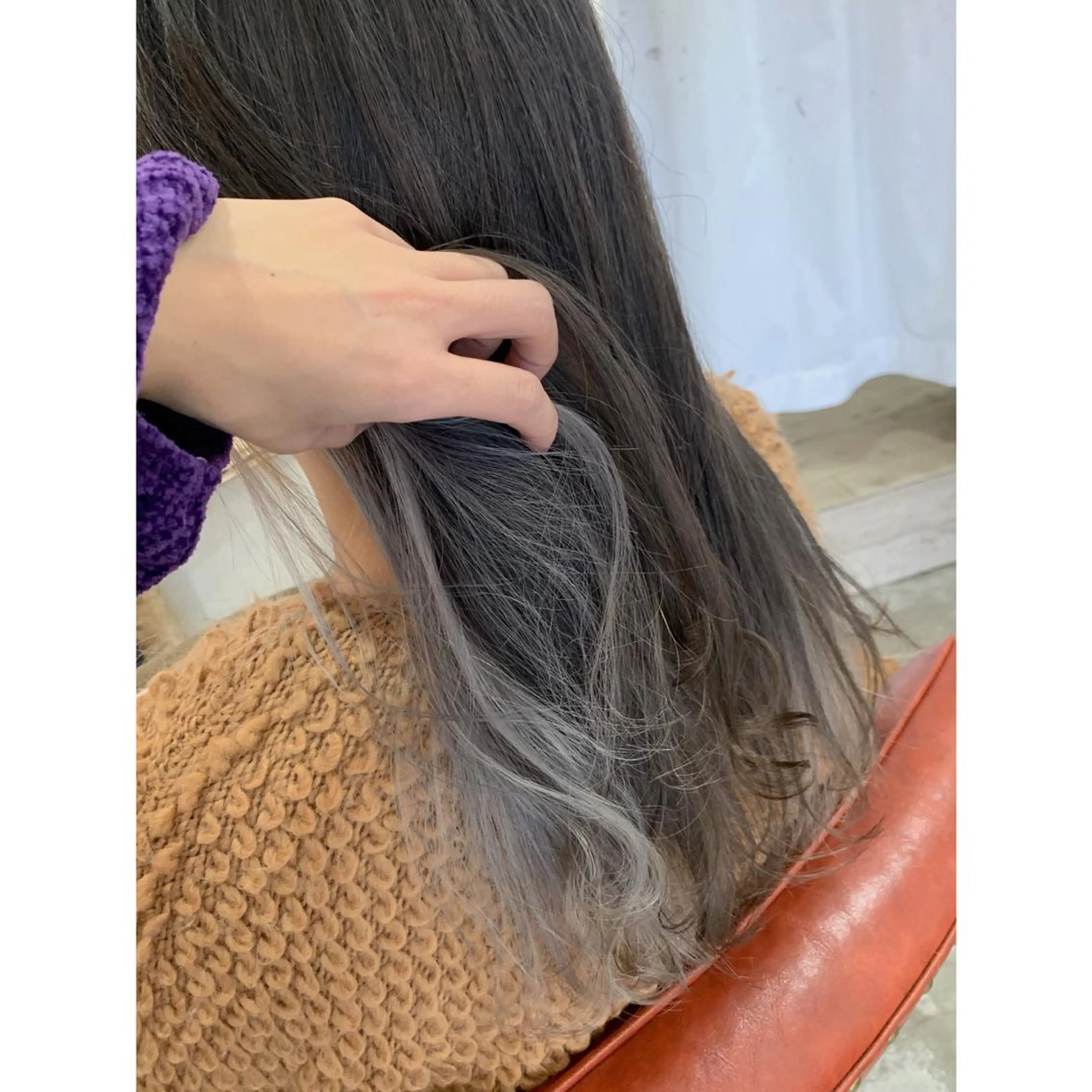 セミロング カラー fio マナミのヘアスタイル