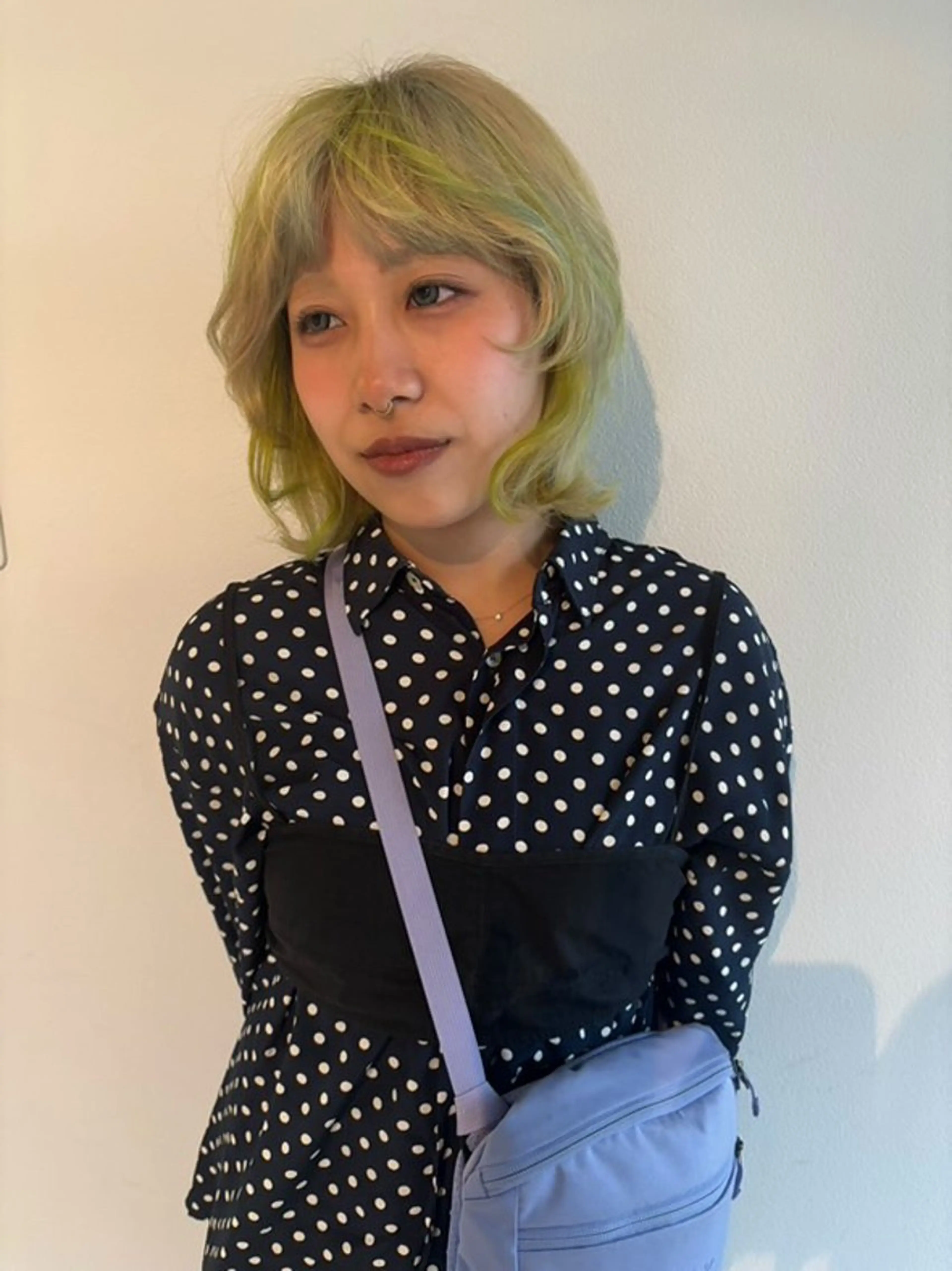 ショート カラー ハイトーンカラー swag所属・豊橋/オリーブ系/ 暖色系/さらのヘアスタイル