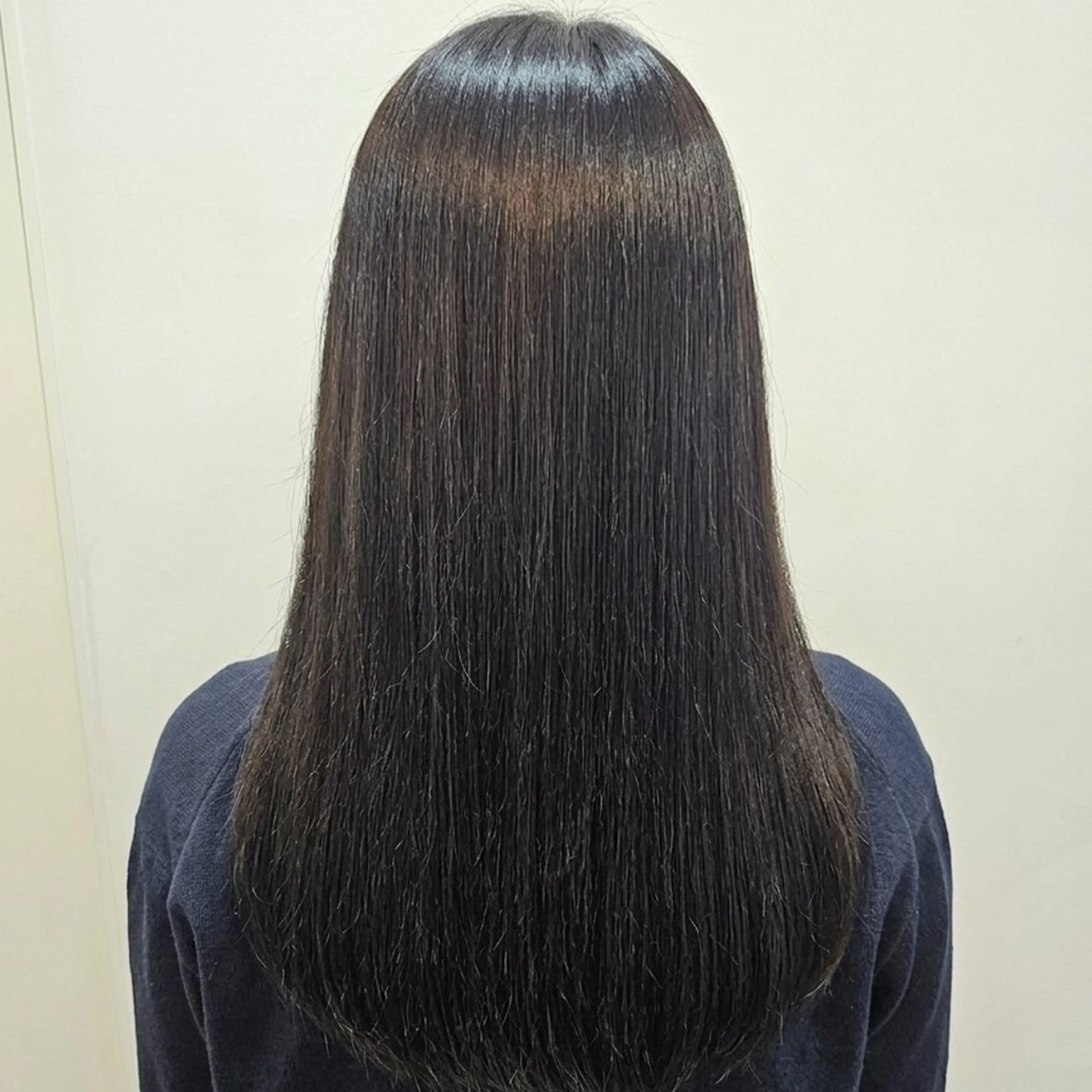 カラー ヘアカラー 許斐 幸汰のヘアスタイル