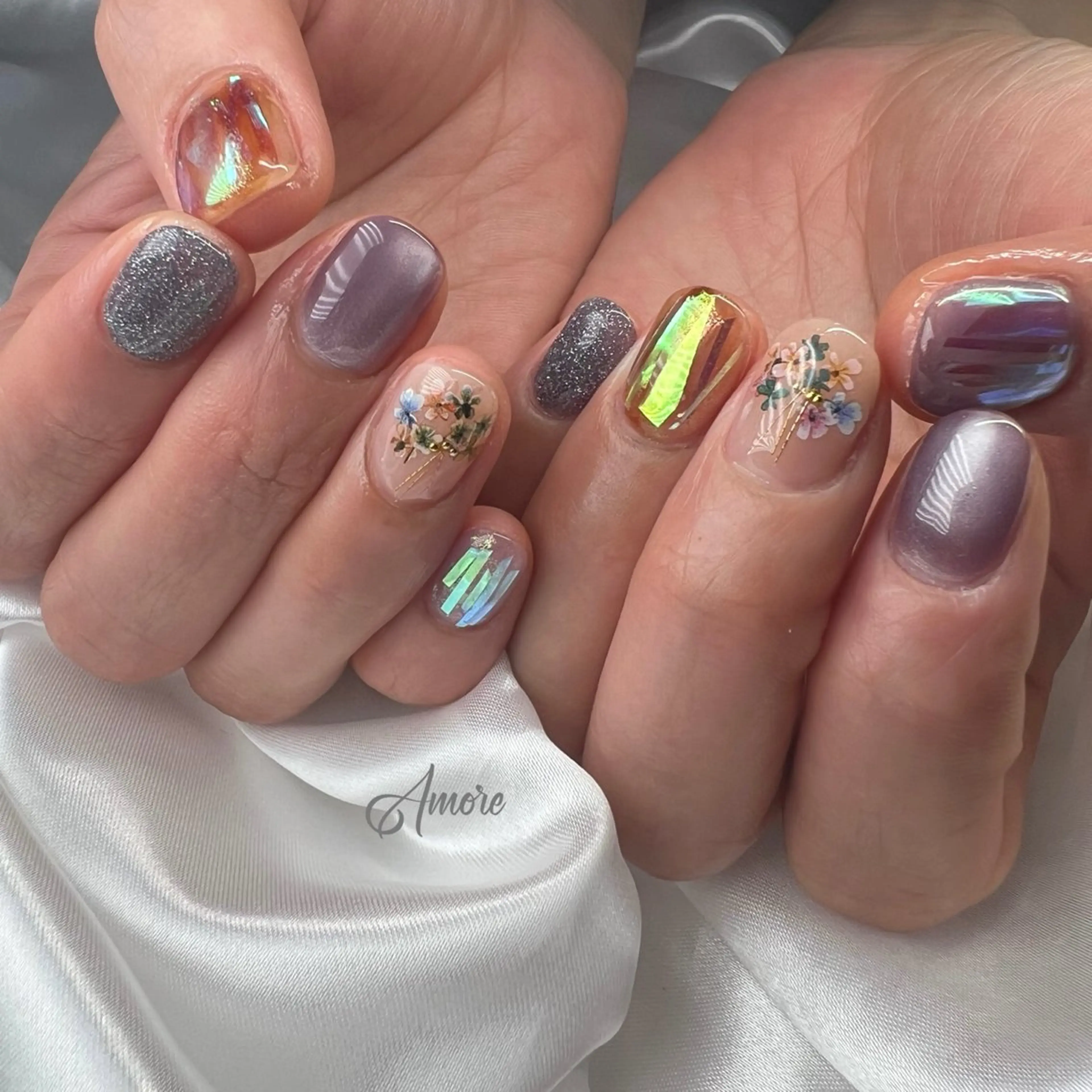 ネイル ジェルネイル キラキラネイル 韓国ネイル マグネットネイル パラジェル You kyehwaのネイルデザイン