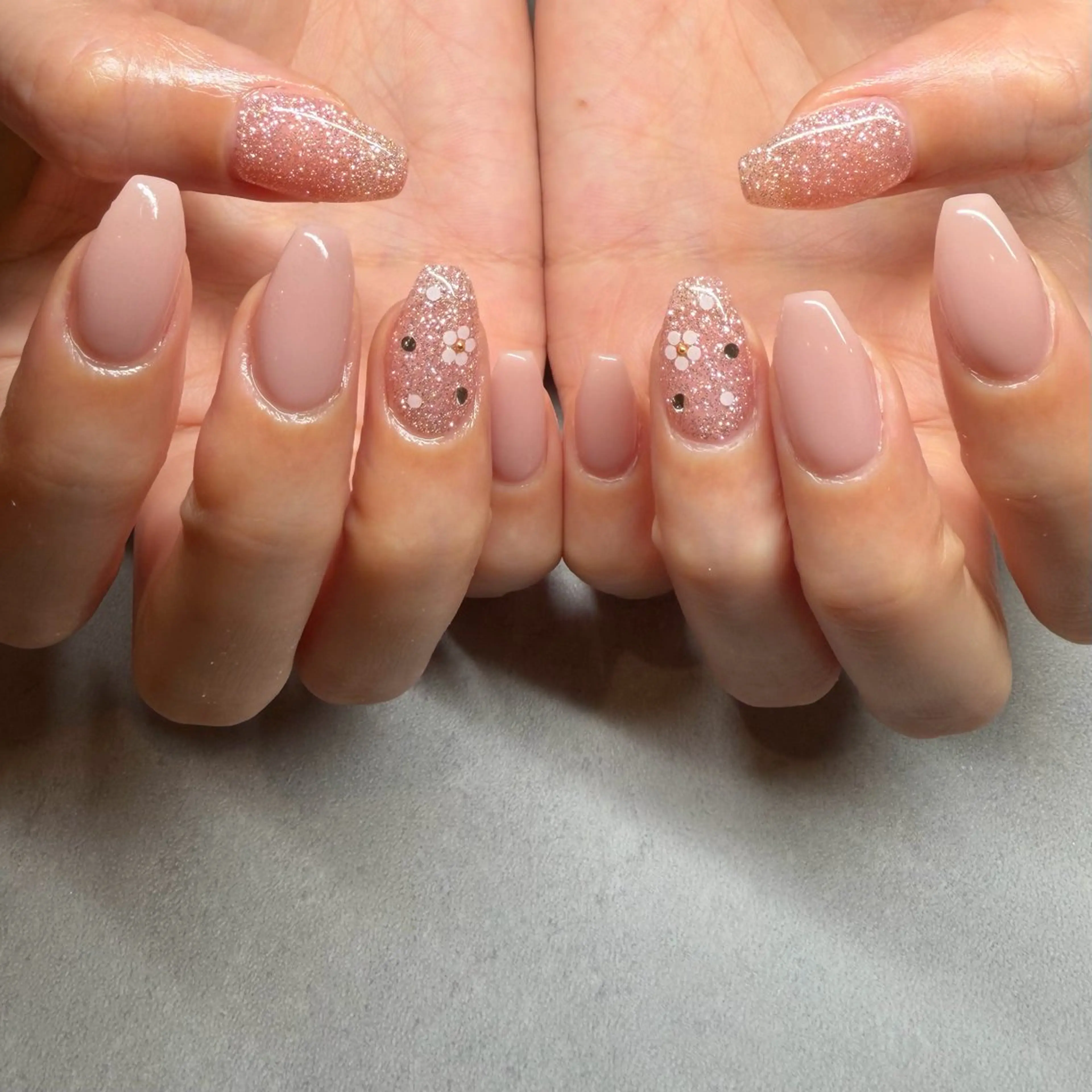 ネイル ハンドネイル YUKO🩶 sofa立川のネイルデザイン