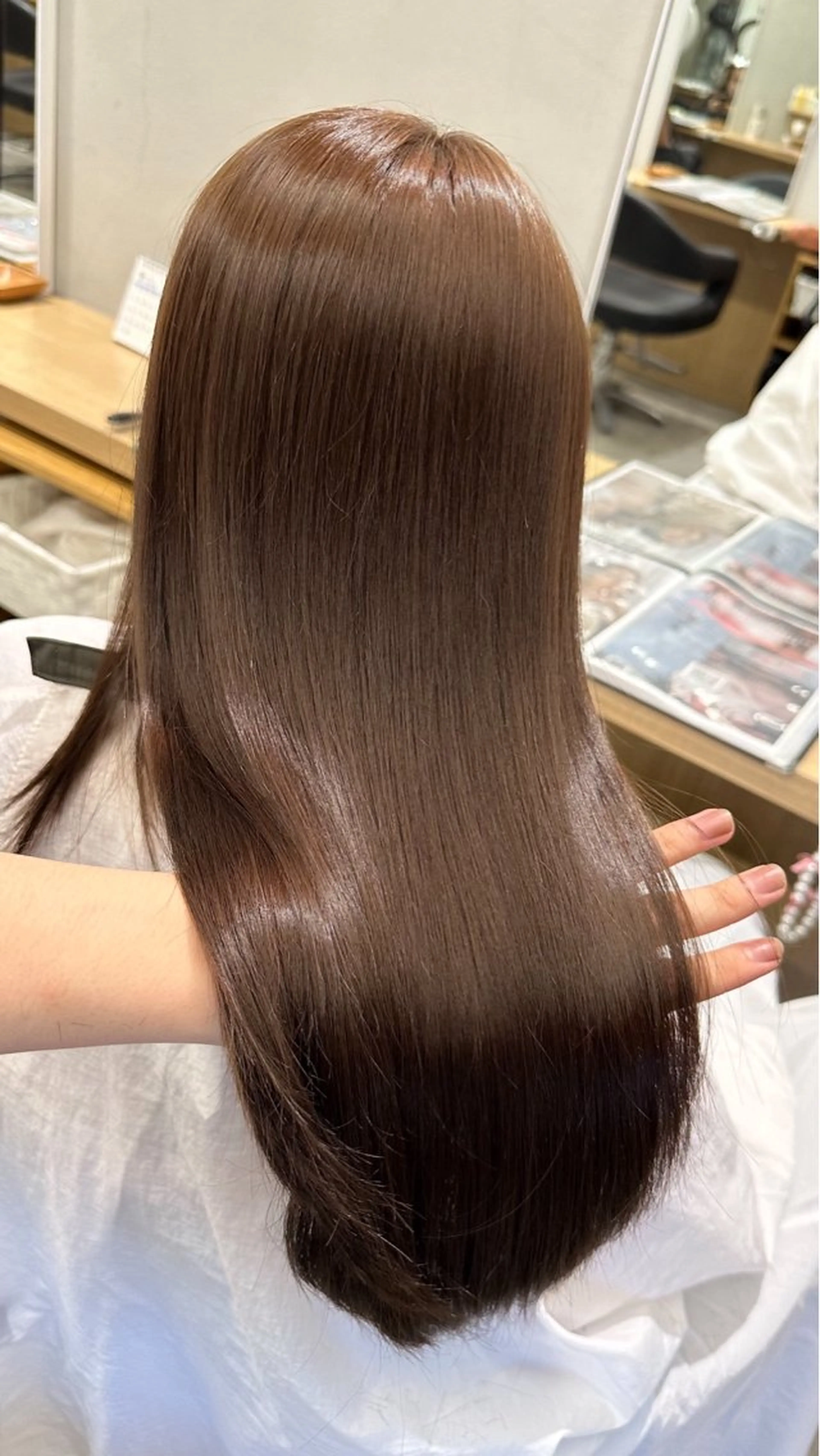 ロング カラー ベージュカラー ブリーチ ミルクティーベージュ ブリーチなしカラー 髪質改善 カット ヘアカラー 巻ける髪質改善🫧ハ イライト/永田汰伊智のヘアスタイル