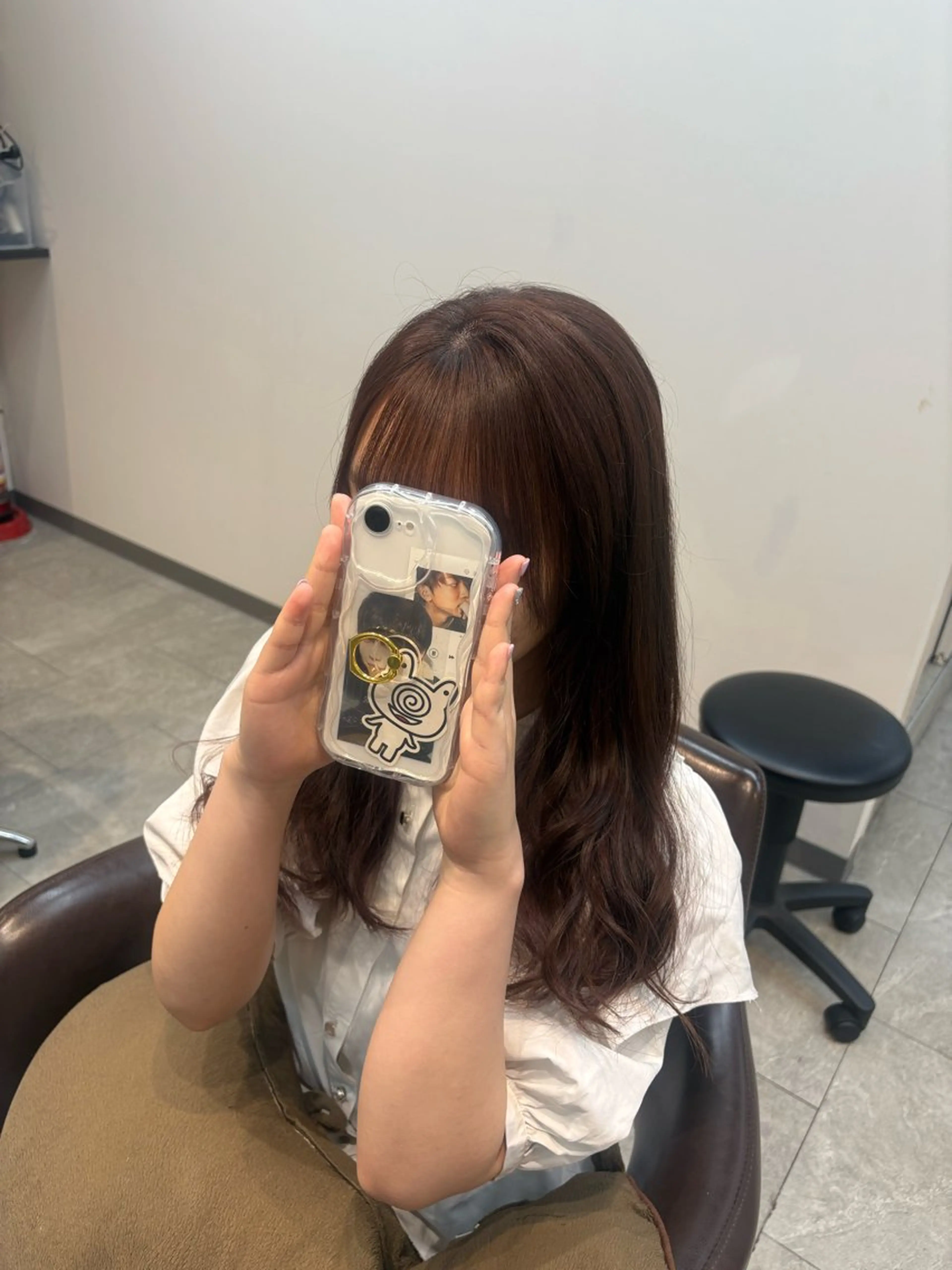 ロング アッシュ パープルカラー 六本木🫧マツエク 望月彩音のヘアスタイル