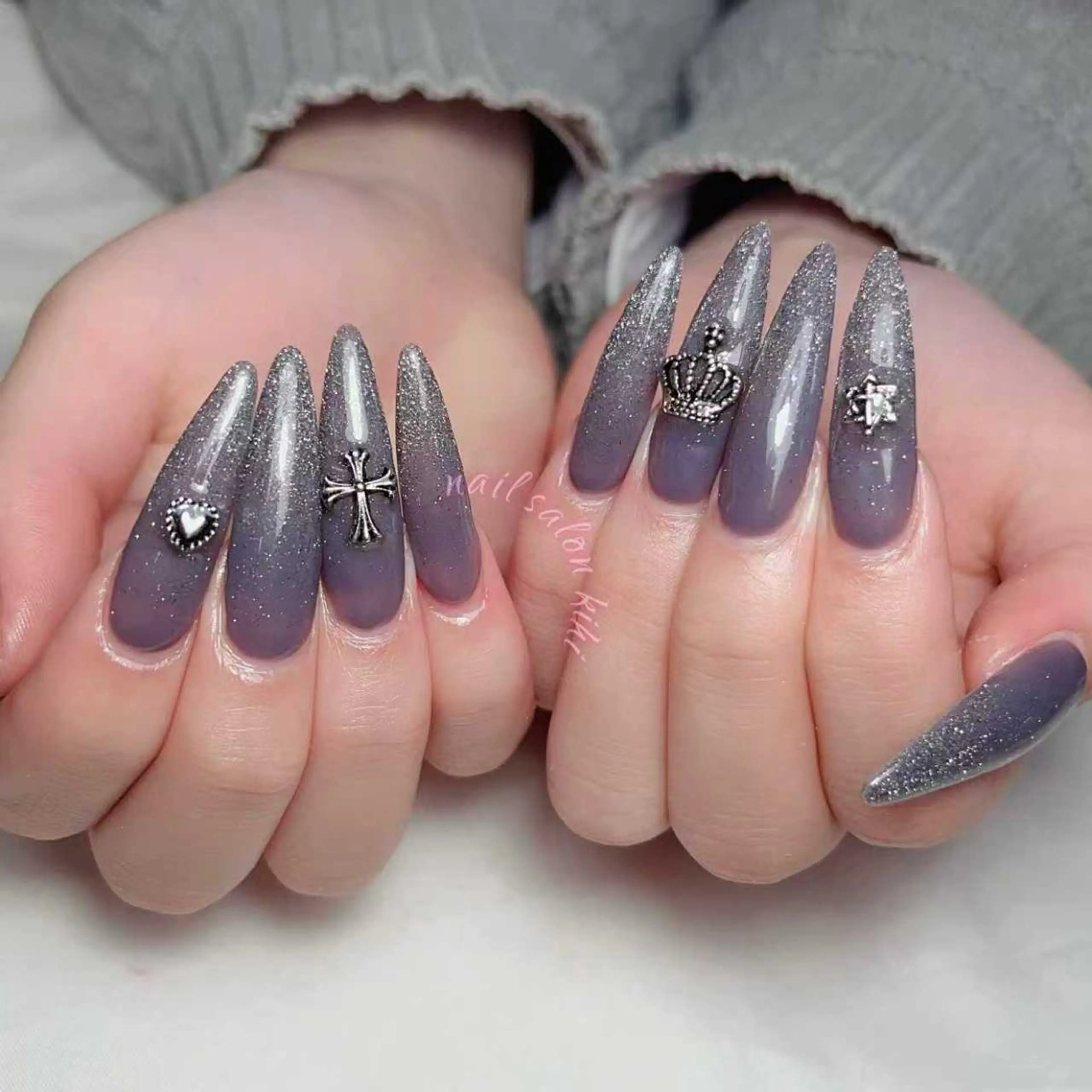 ネイル アートネイル フレンチネイル ジェルネイル グラデーション 韓国ネイル ハンドネイル さくら💮💮 【オフ無料】のネイルデザイン