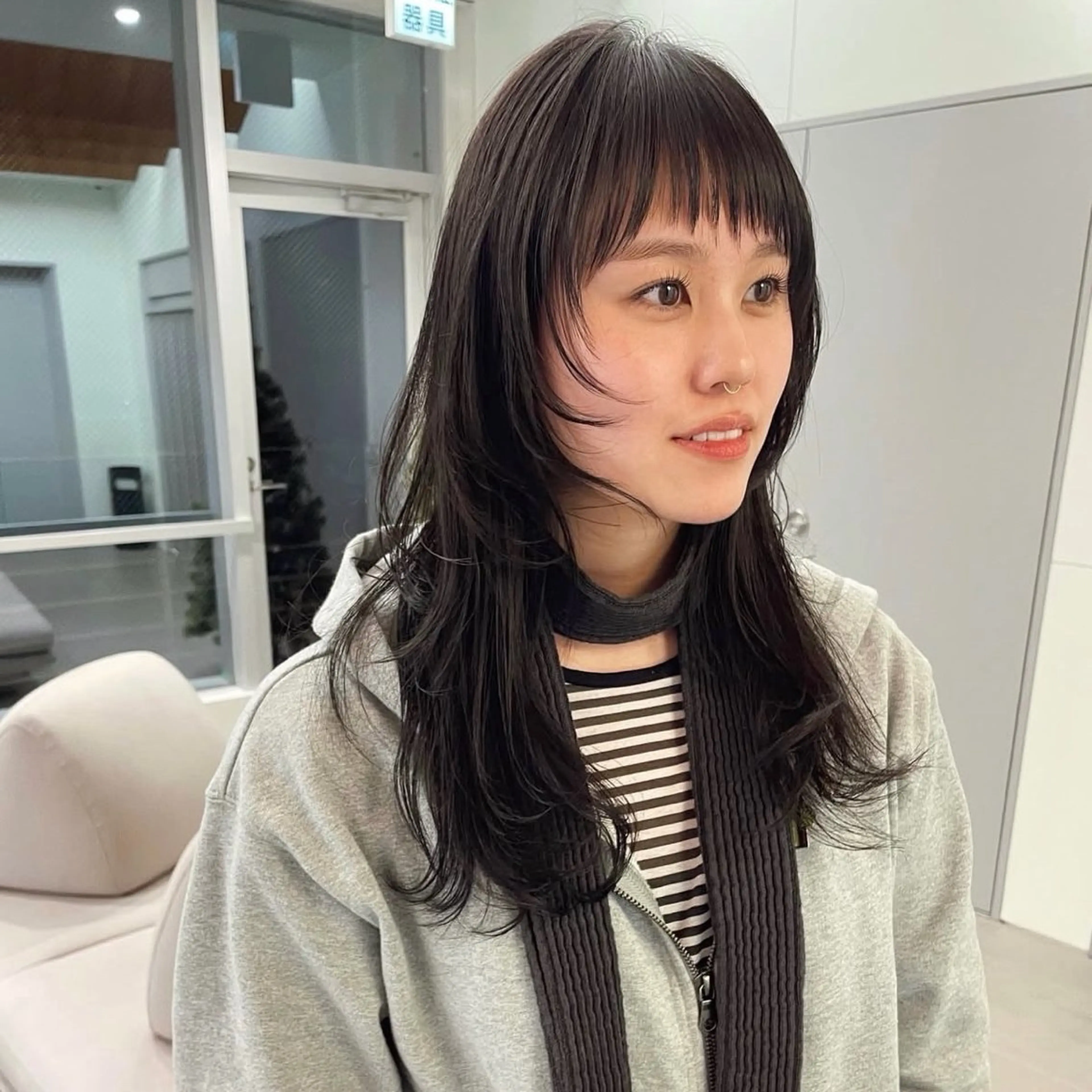 ロング レイヤーカット カット 高発色ブリーチ/ ハイレイヤー🪽aiのヘアスタイル