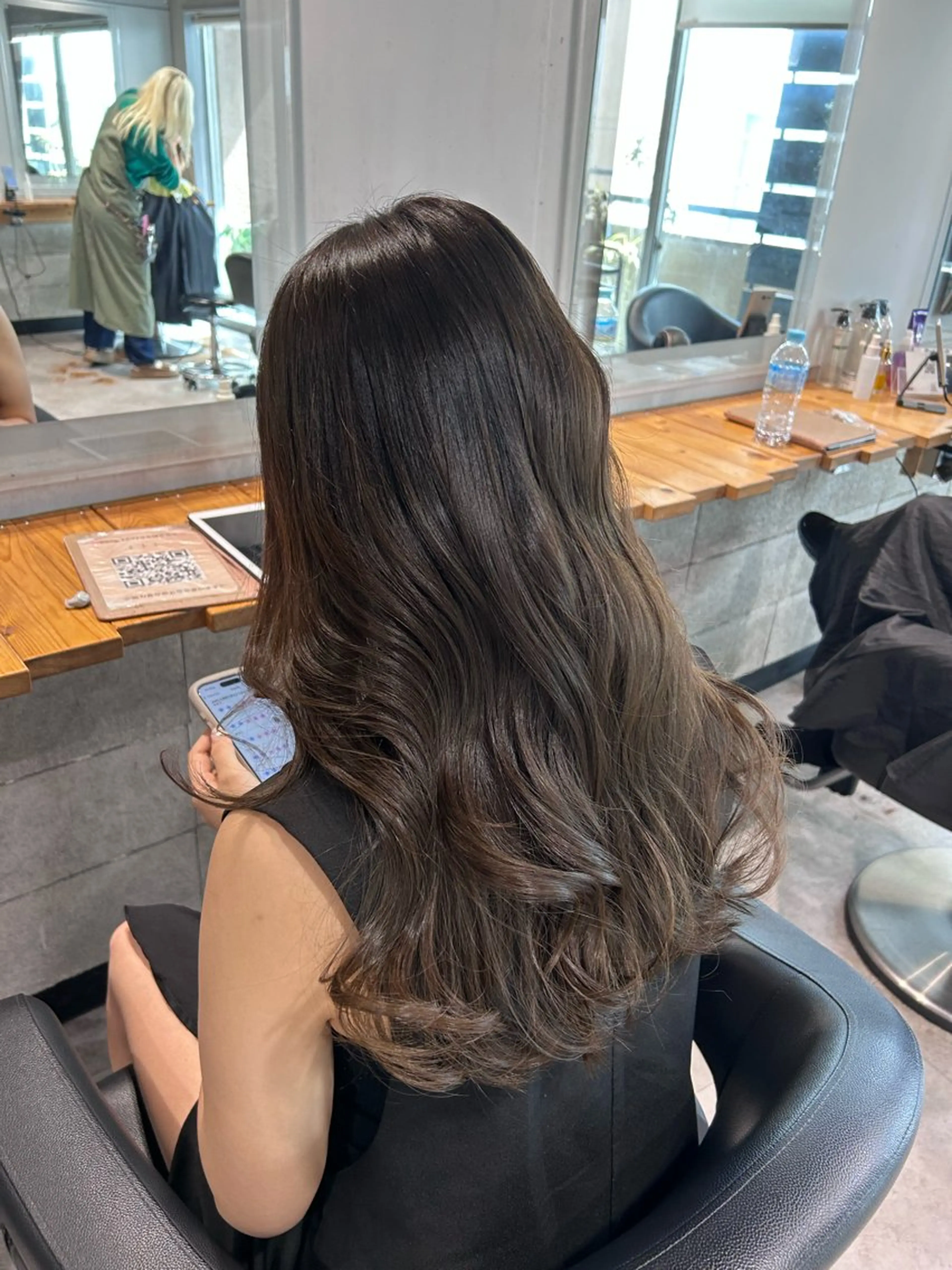 ロング ヘアカラー トリートメント ヘッドスパ レイヤーStyle 🩵菜々実のヘアスタイル