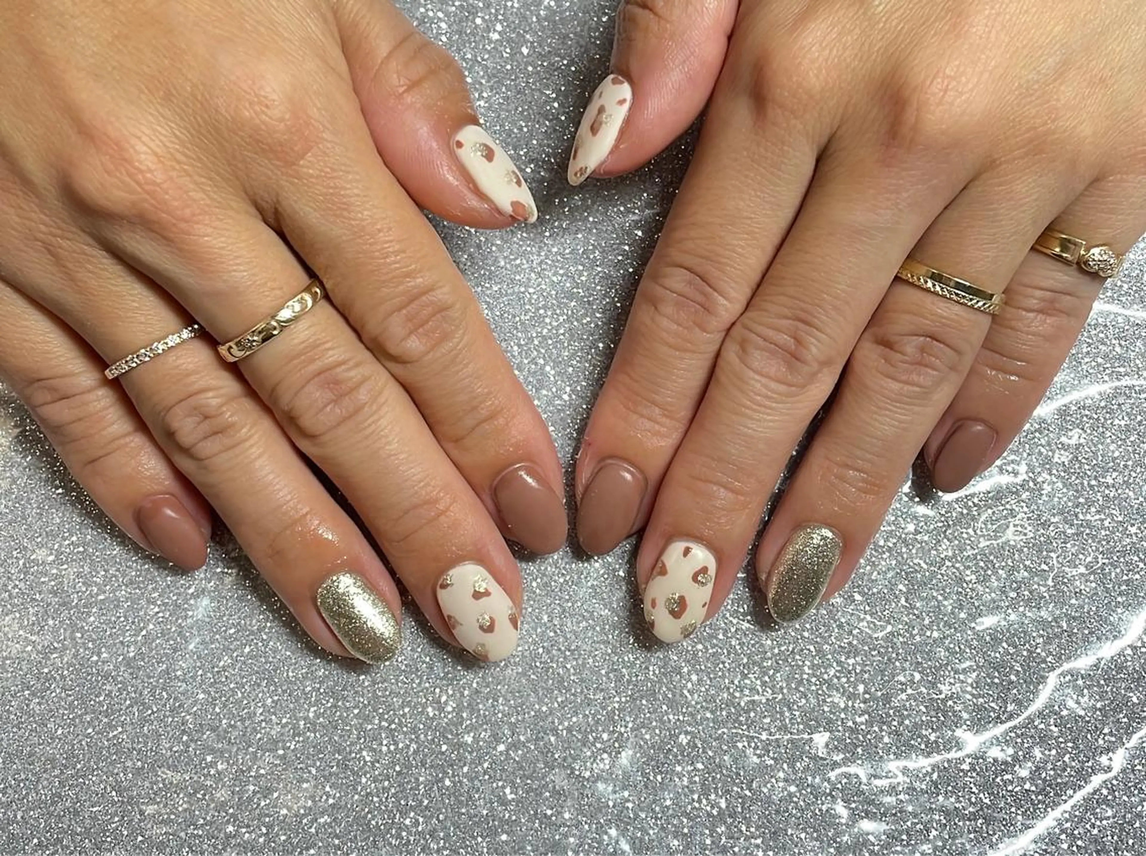 ネイル ハンドネイル VIERU 🌈🎀💖のネイルデザイン