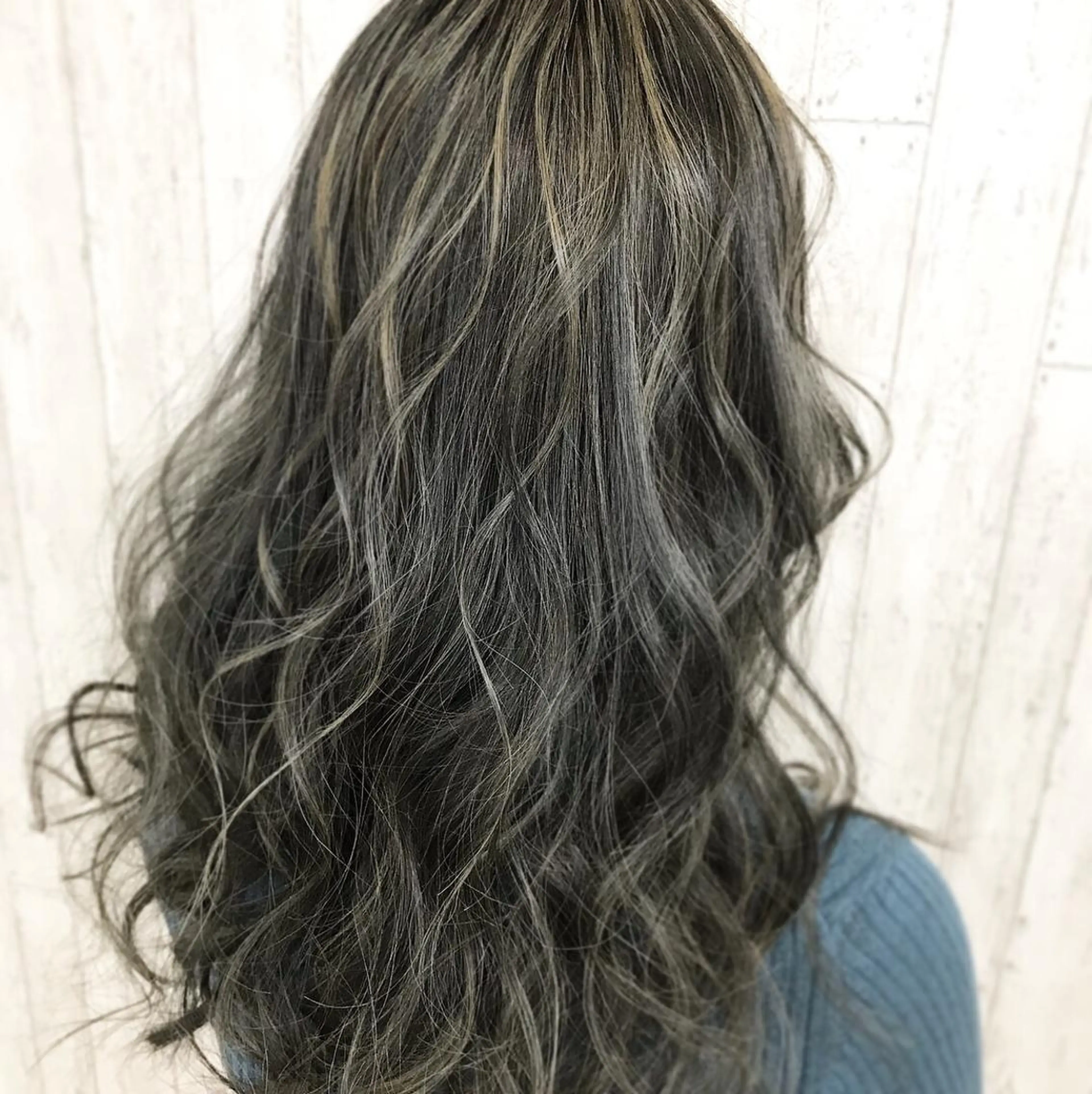 ロング カラー ハイライトカラー イルミナカラー ハイライト kazufumi ..のヘアスタイル