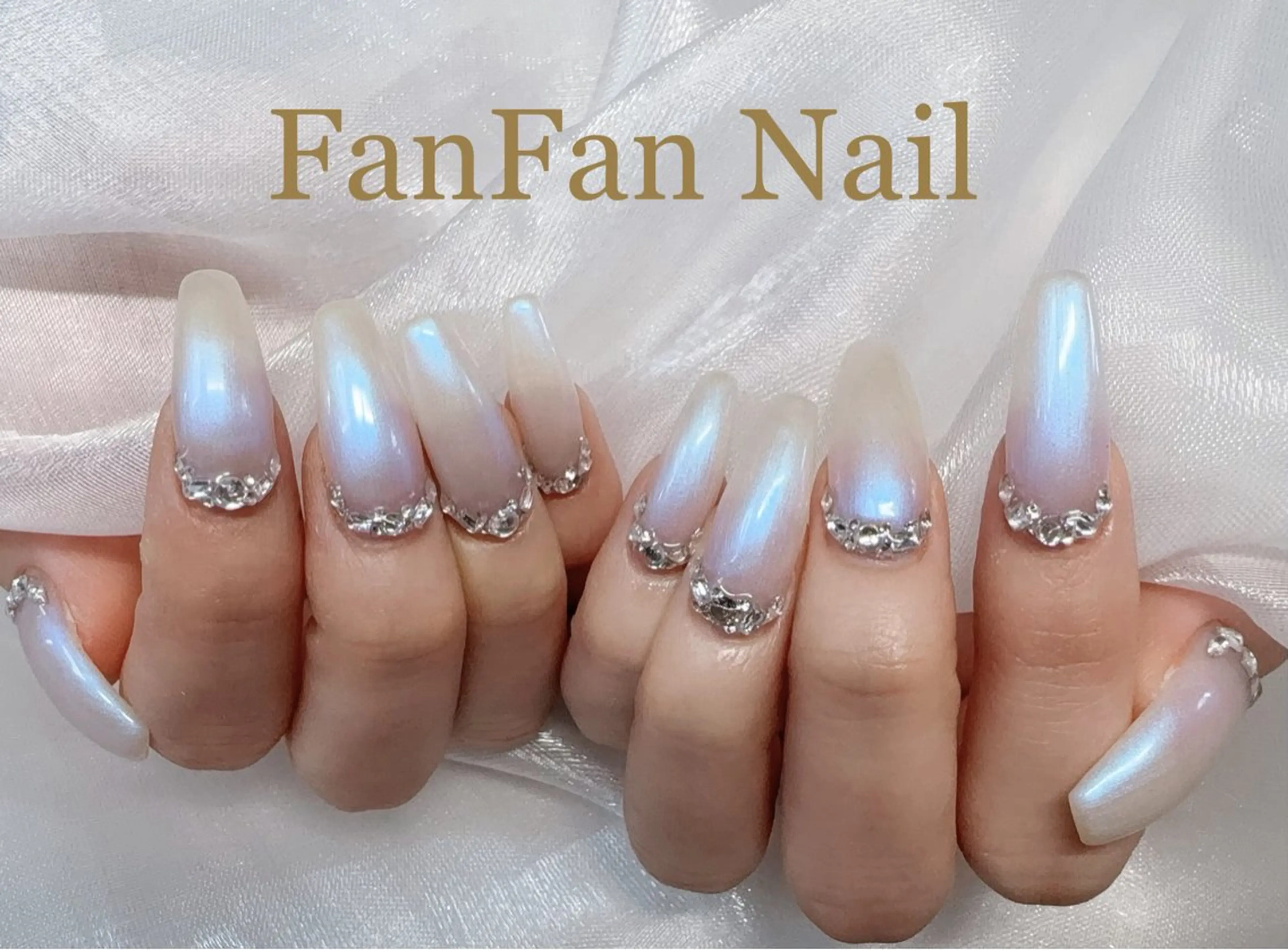 ネイル アートネイル オーロラネイル ガーリー キラキラネイル 韓国ネイル ハンドネイル KaKa FanFanNailのネイルデザイン