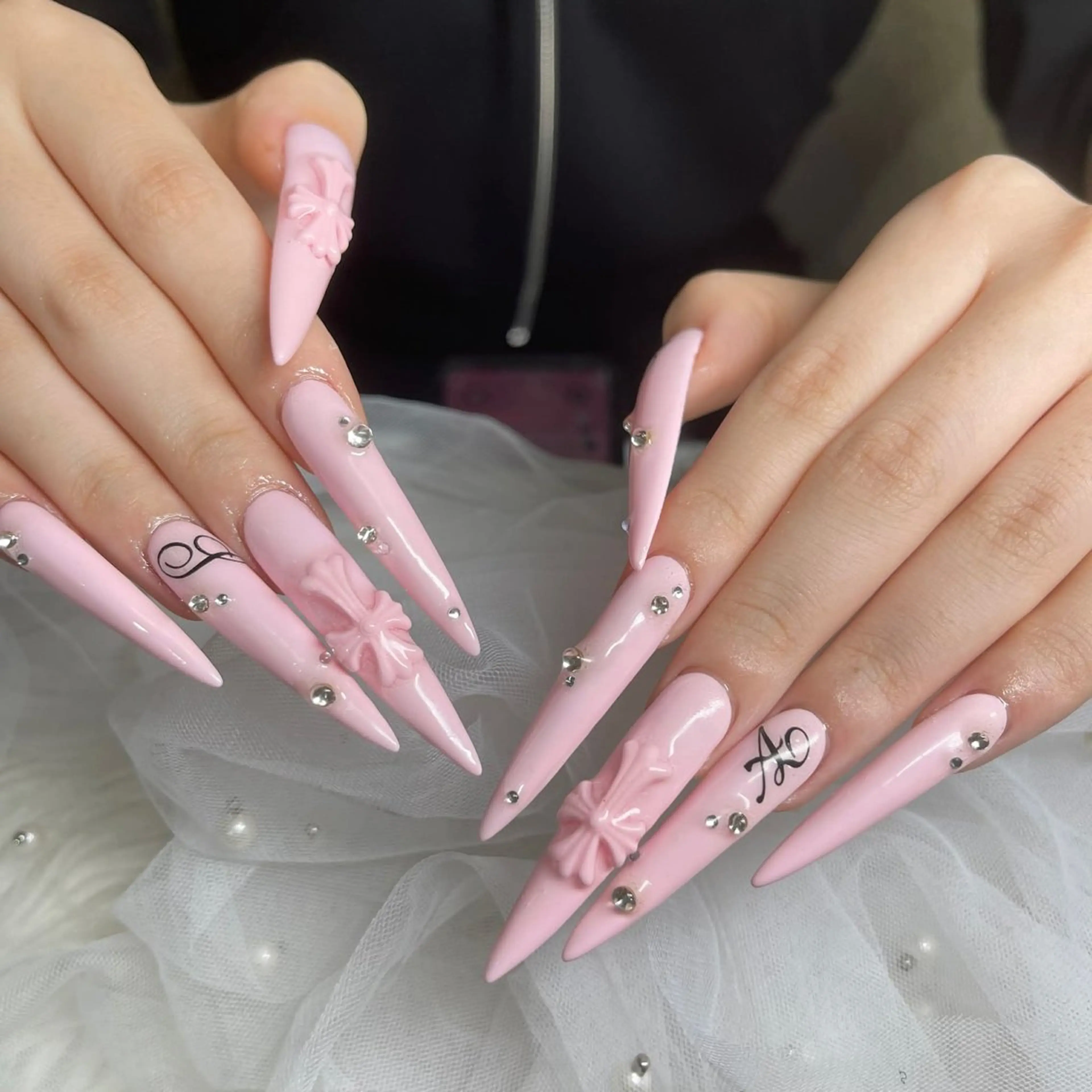 ネイル フットネイル フレンチネイル グラデーション 韓国ネイル ロングネイル qyn qynのネイルデザイン