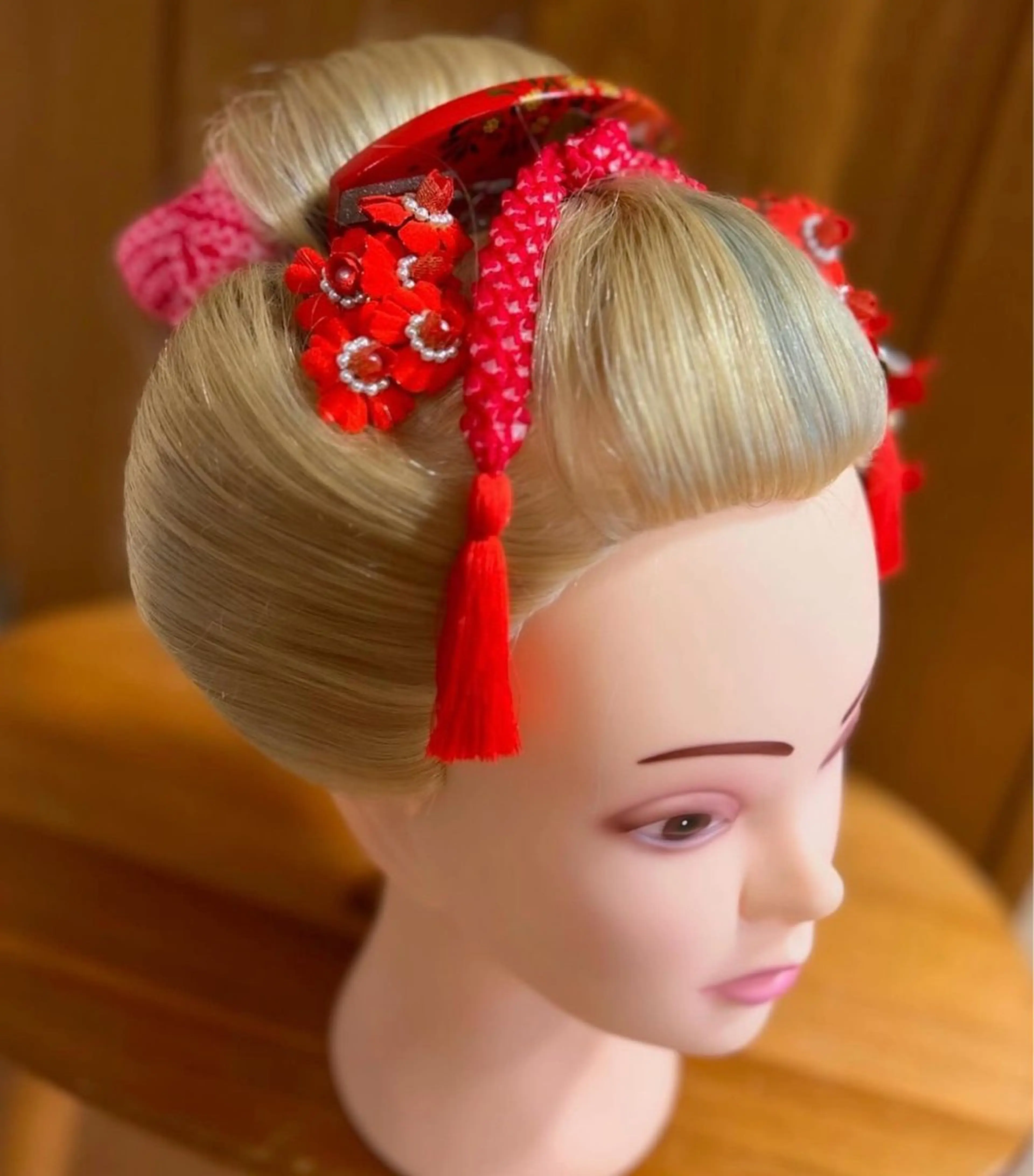 ヘアアレンジ みのり美容室所属・かぁちゃん 橋本のマツエク・マツパデザイン