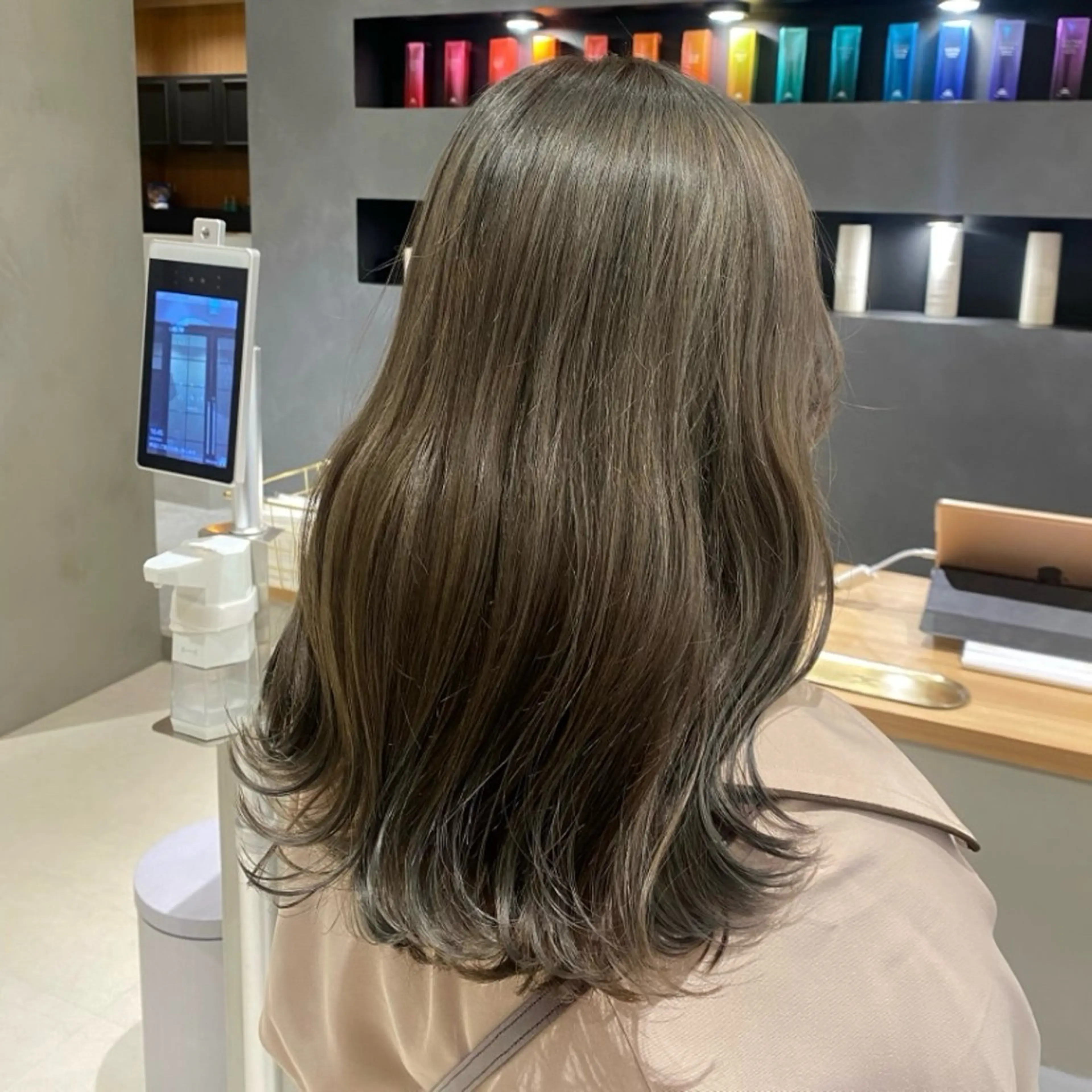 セミロング カラー yukari🌷名駅 *大人かわいい艶髪のヘアスタイル