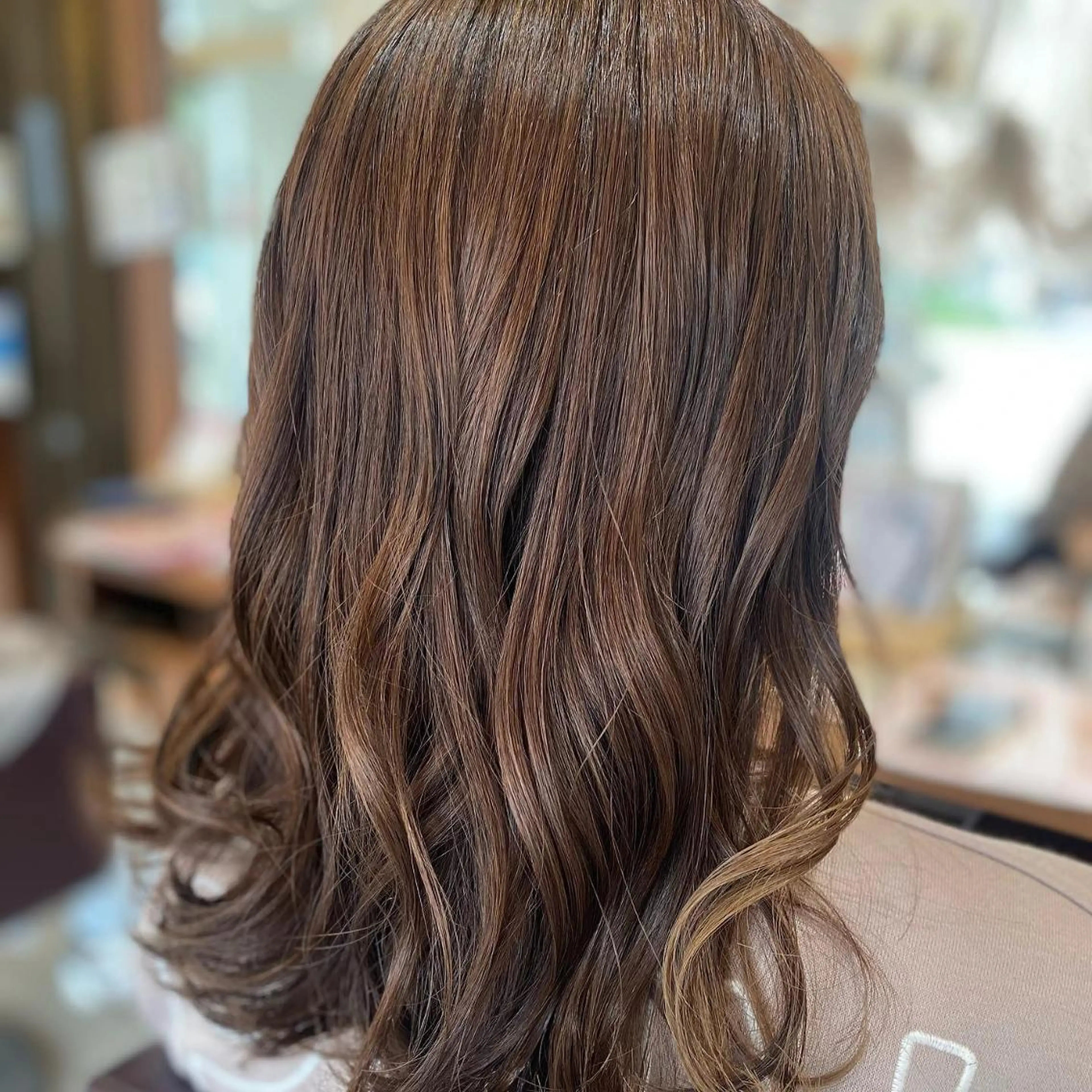 セミロング 加藤 実穂のヘアスタイル